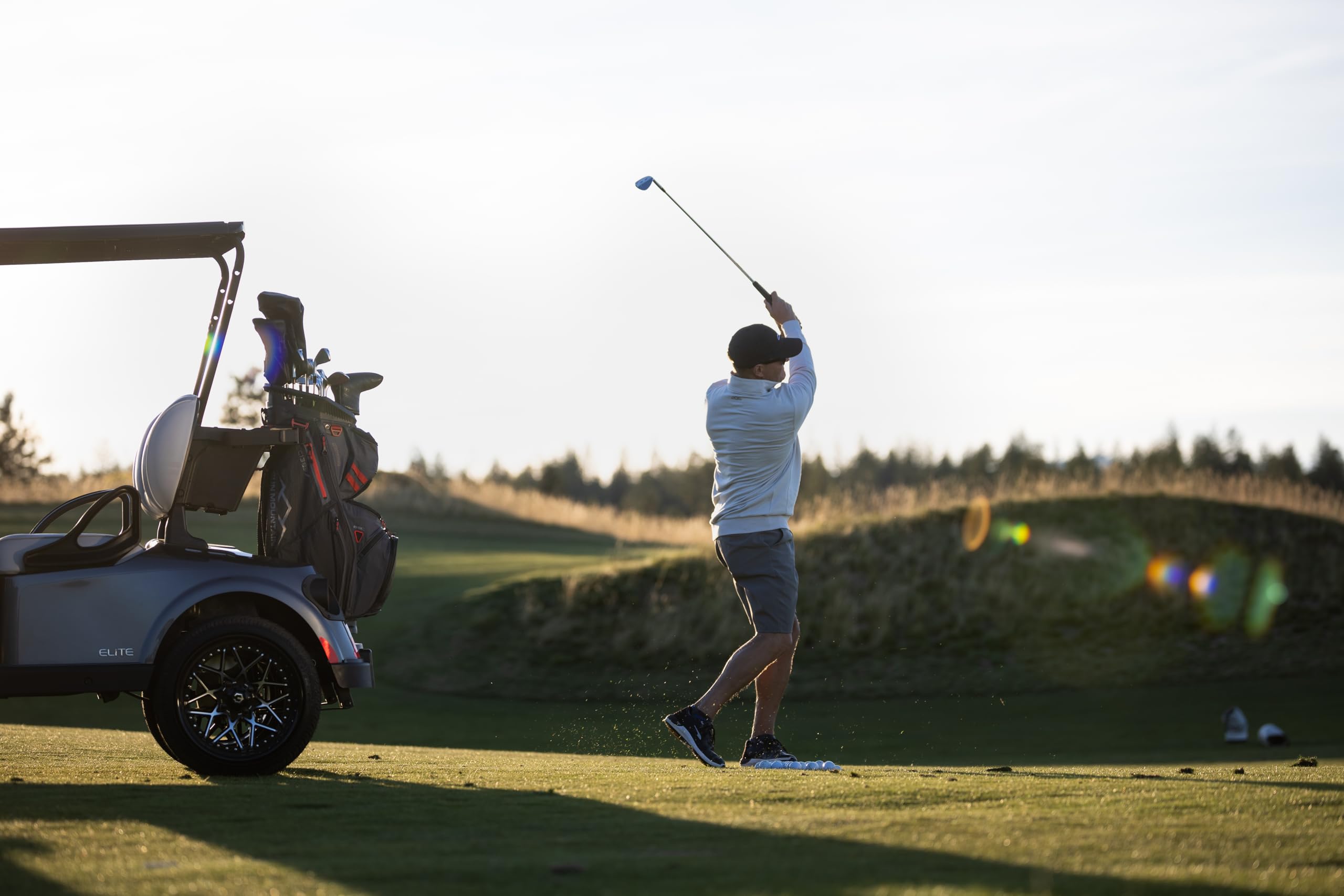 Sun Mountain Bolsa de Golf Ligera C130 para Hombre, 14 vías, Modelo 2025