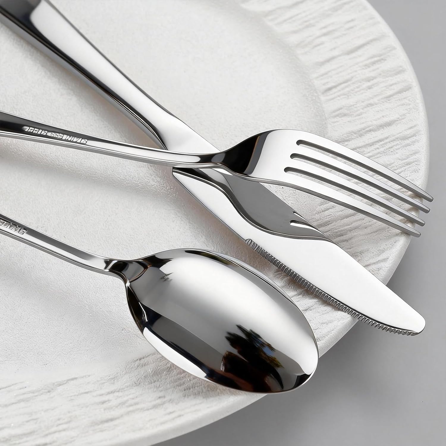 60 Piece Bulk Silverware Set for 20, Stainless Steel Heavy Forks Spoons and Knives Set, Mirror Finish Flatware Dishwasher Safe for Family Picnics Daily Gatherings