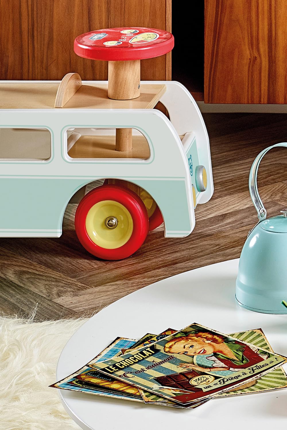 Vilac Campervan Walker 2 in 1 in legno, con scomparto nascosto, giocattolo cavalcabile, adatto per bambini dai 12 mesi in su