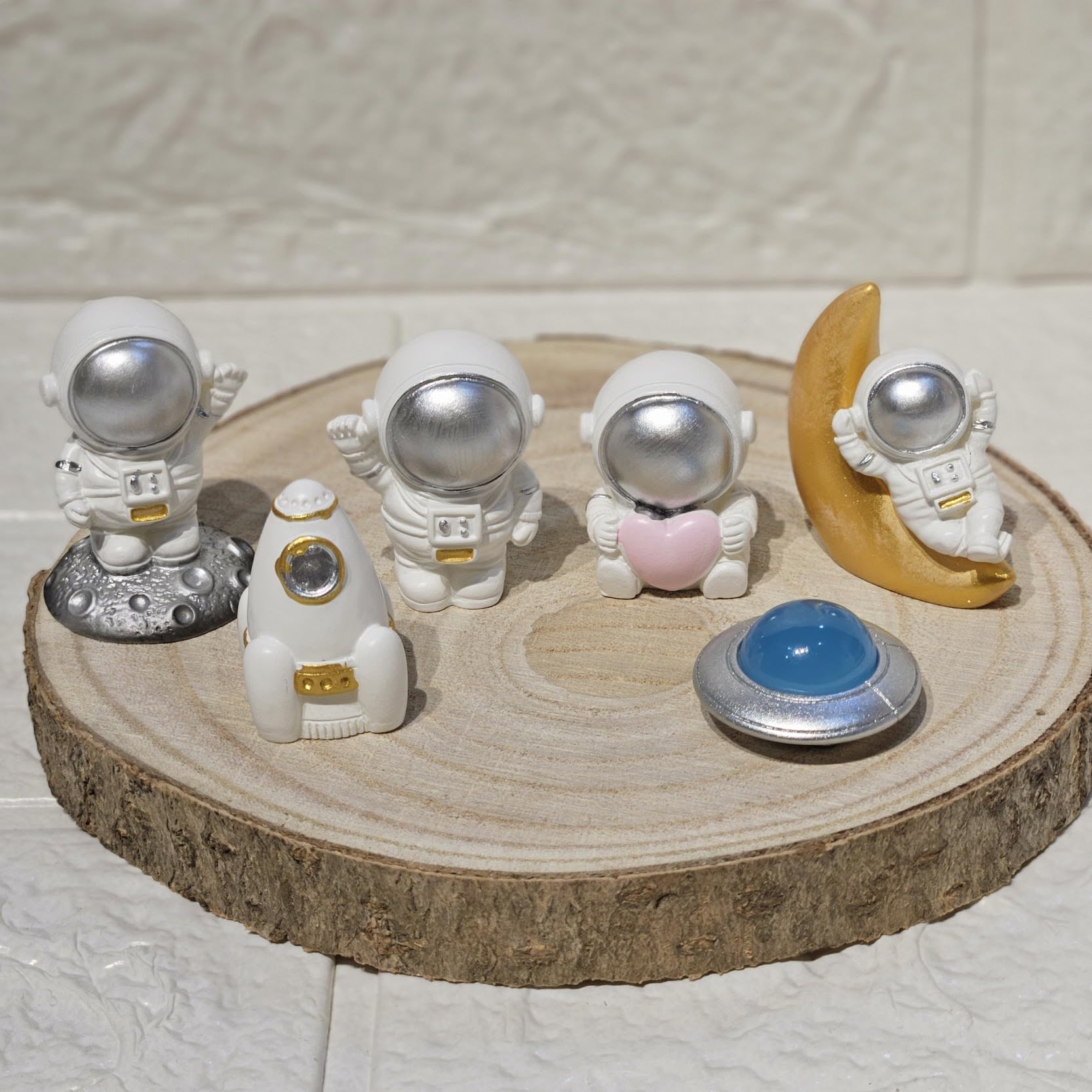 Miniature Astronaut Figurines Set of 6 | Resin Space Toy Statues for Miniature Garden Decor Dollhouse Accessories Fairy Garden Terrarium Bonsai DIY Crafts & Gift Items-image-4