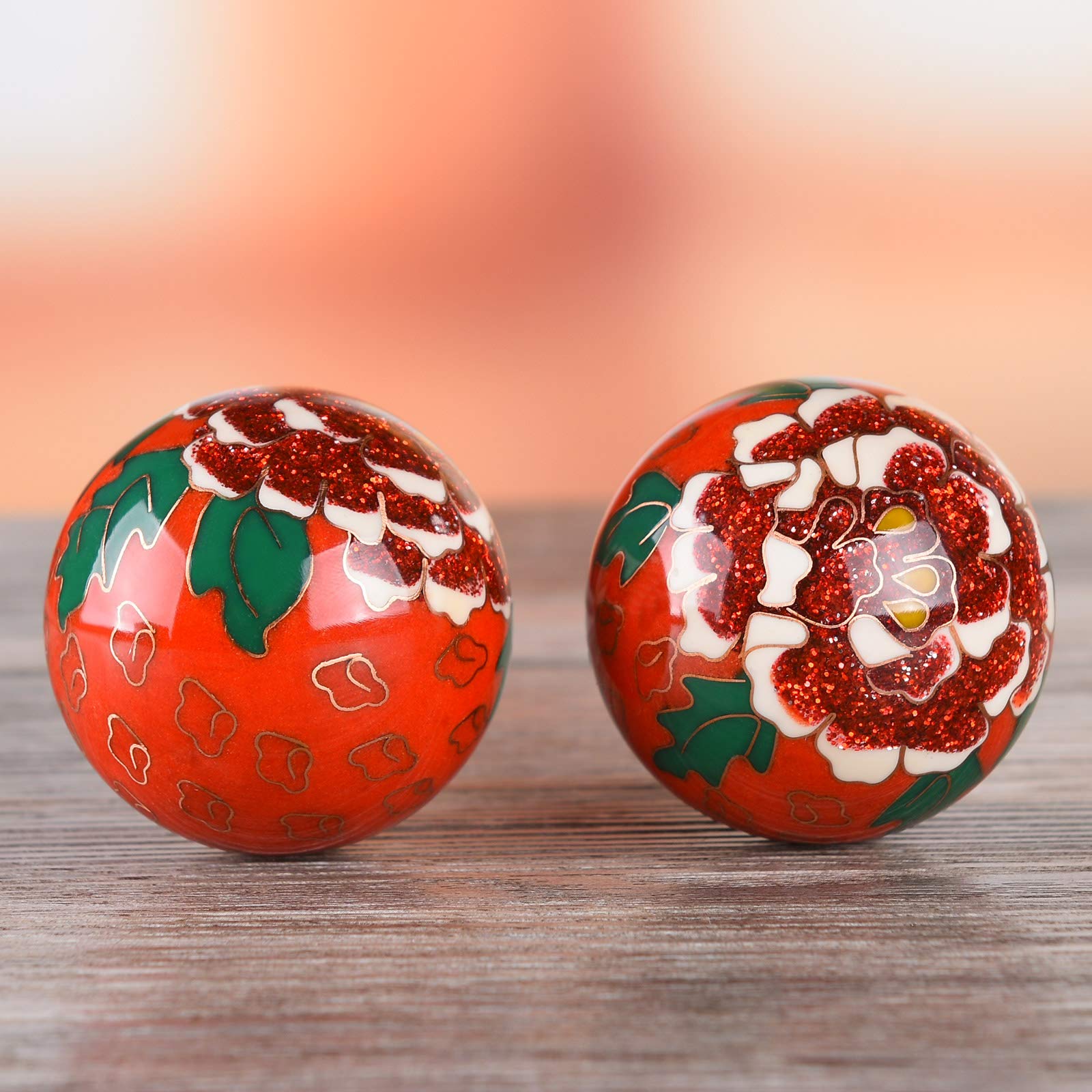 1.97 '' chino Baoding bolas de masaje ejercicio de mano bolas con caja rosa roja patrón bolas con campanillas regalo de padres TQZDBS71