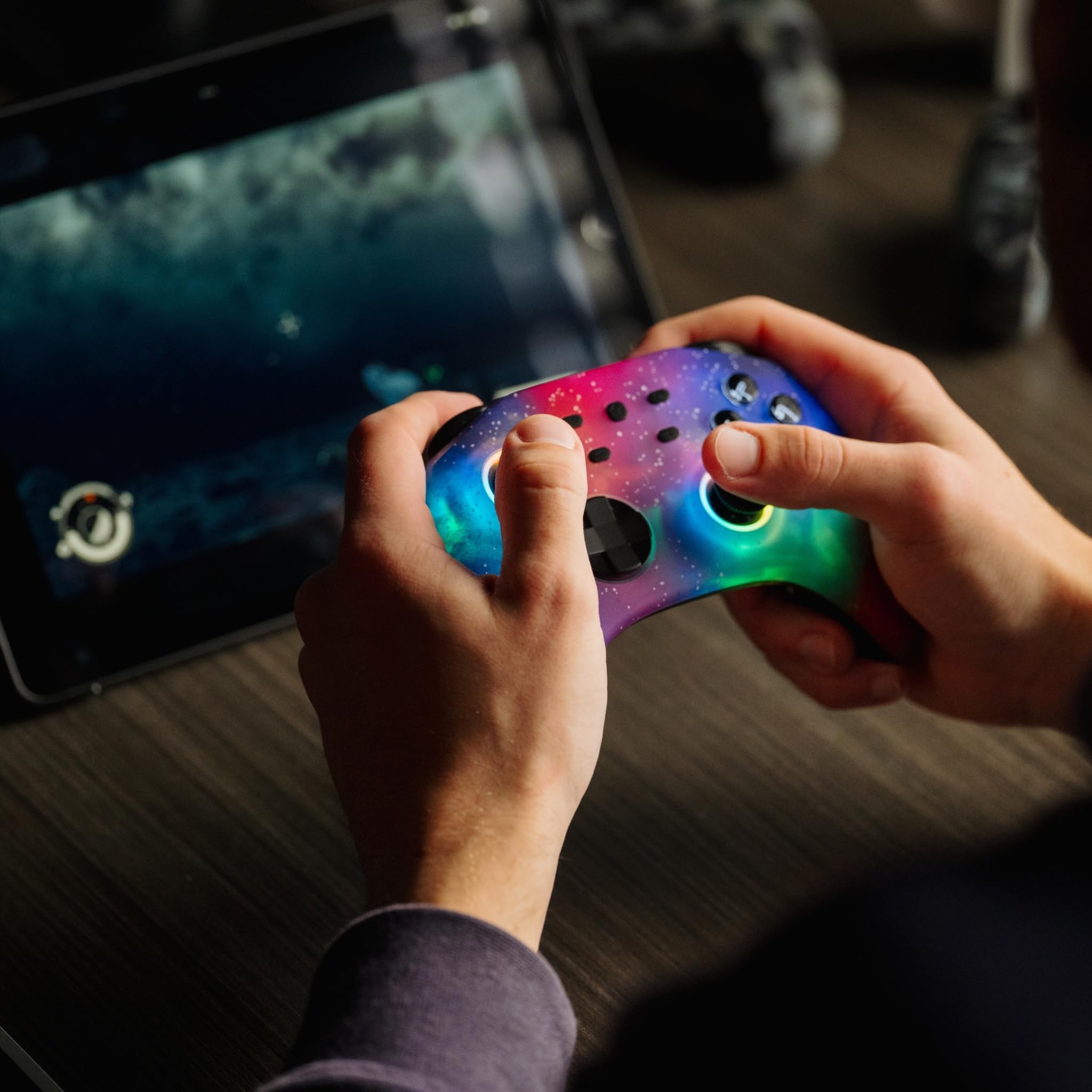 Surge Gamepad Pro (Supernova) - Controlador Bluetooth multiplataforma, compatible con Nintendo Switch, Windows PC, Steam Deck, Android e iOS, botones programables, vibración de retumbo, luces LED