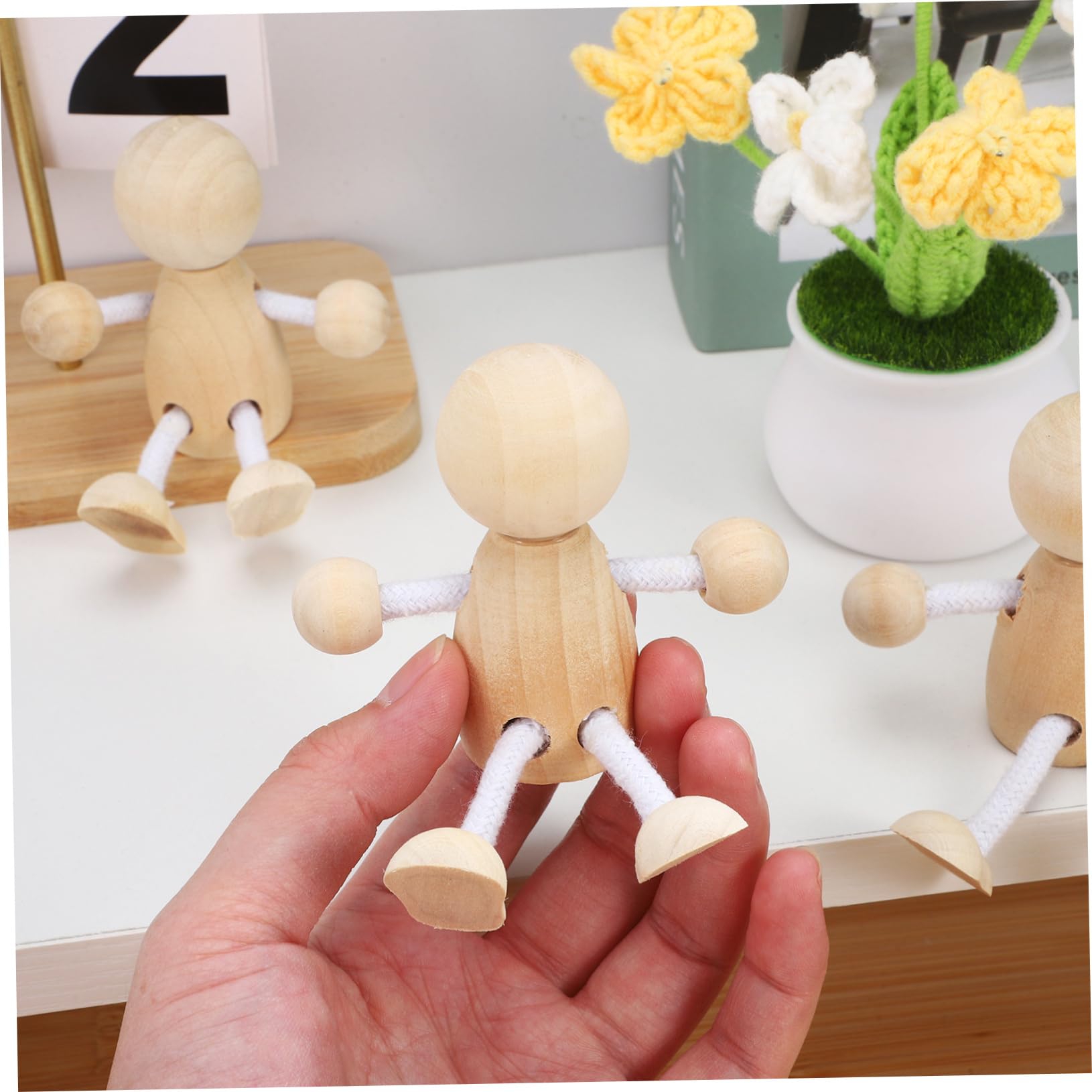 DOITOOL 16 Piezas Muñecos de Madera sin Pintar para Manualidades de Figuras Pequeñas de Madera para Pintar Juguetes para Adolescentes Decoración del Hogar Artesanal