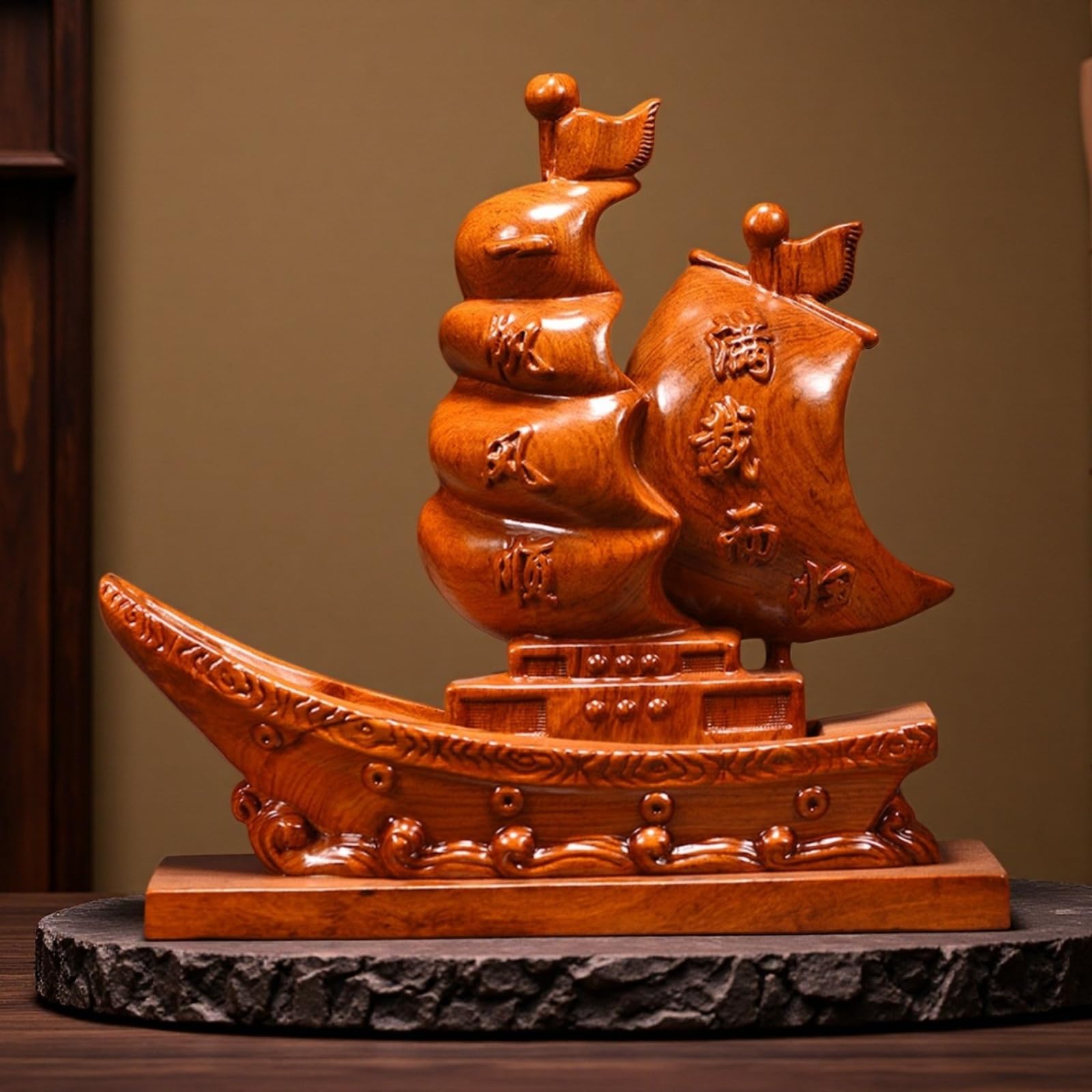 Décoration Feng Shui voilier en bois sculpté de 15 cm pour sublimer votre bureau ou salon