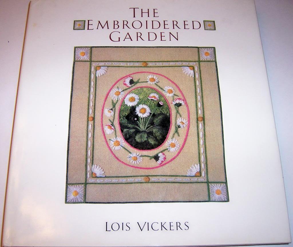 The Embroidered Garden Lois Vickers 9781871307733 Books