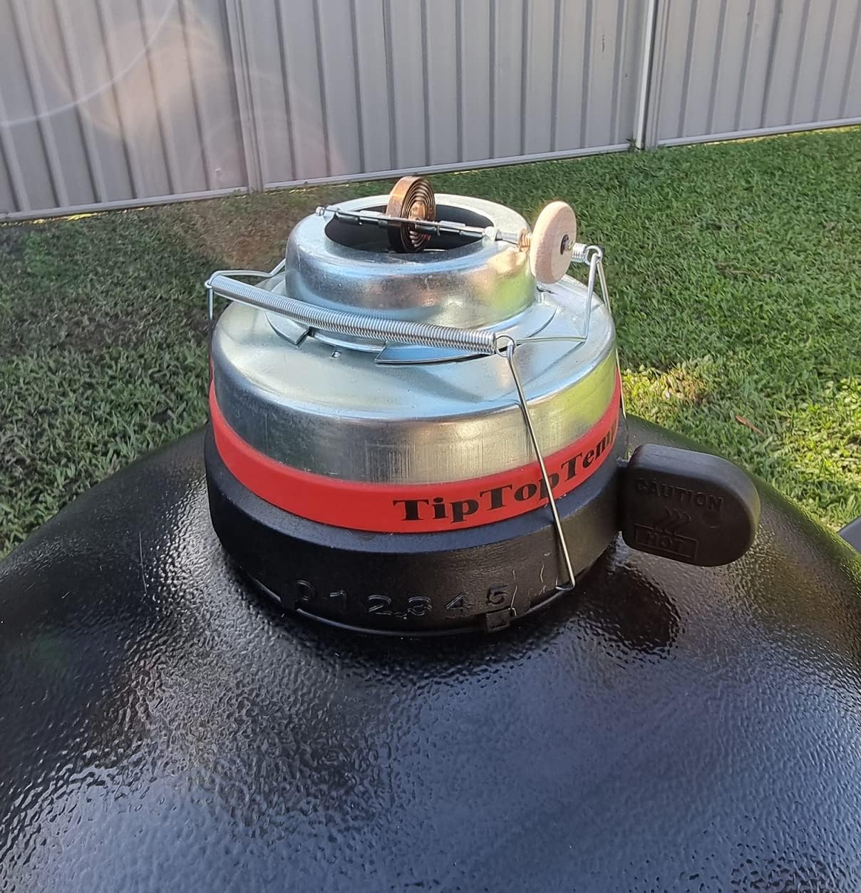 Attachable Grill Temperature Regulator (TTT-03 CF5), Silver