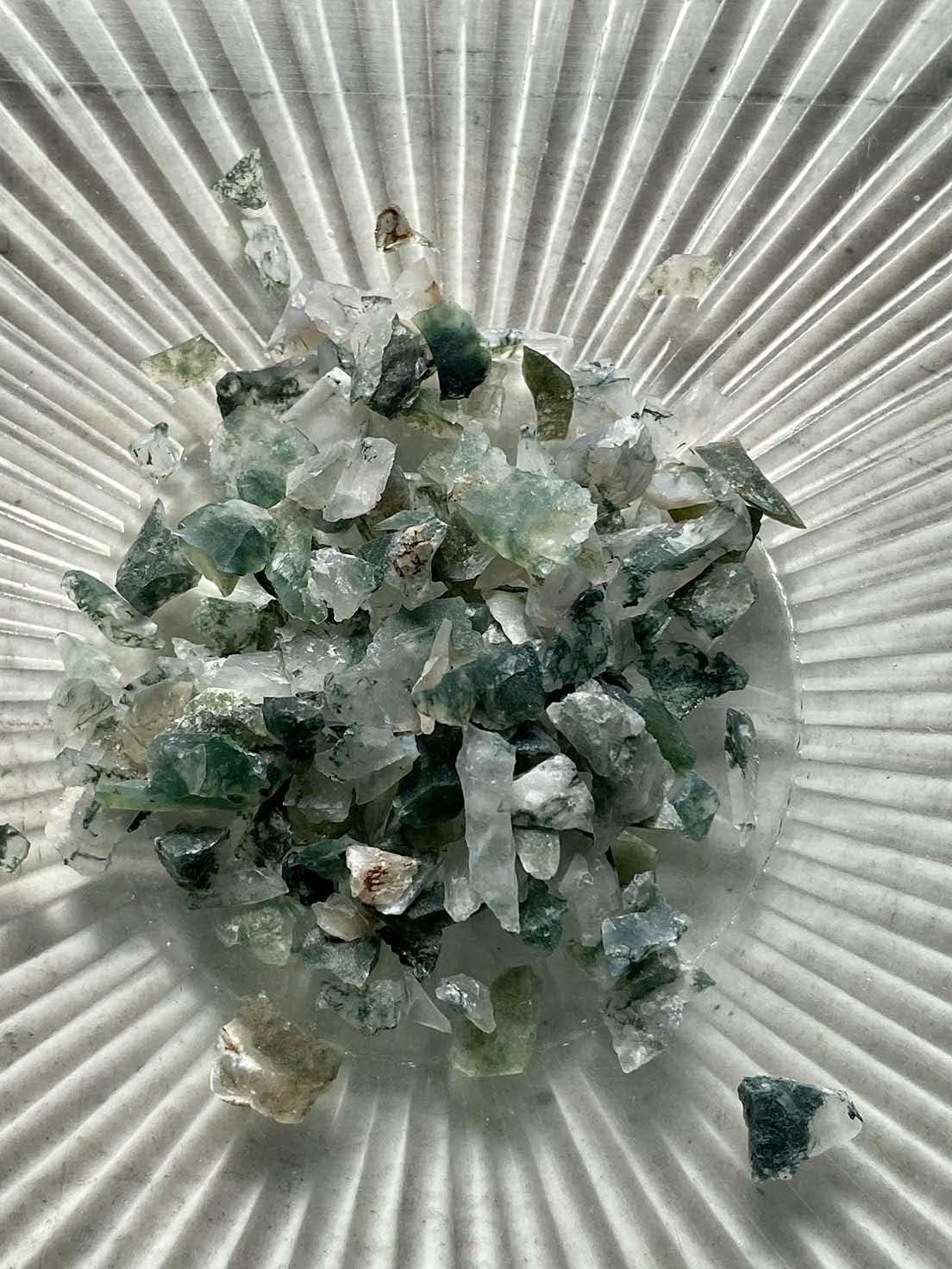 Green Moss Agate - Medium Chips - no Powder - 100% Green Moss Agate Life+Love! New Creations! med(1 Pound)