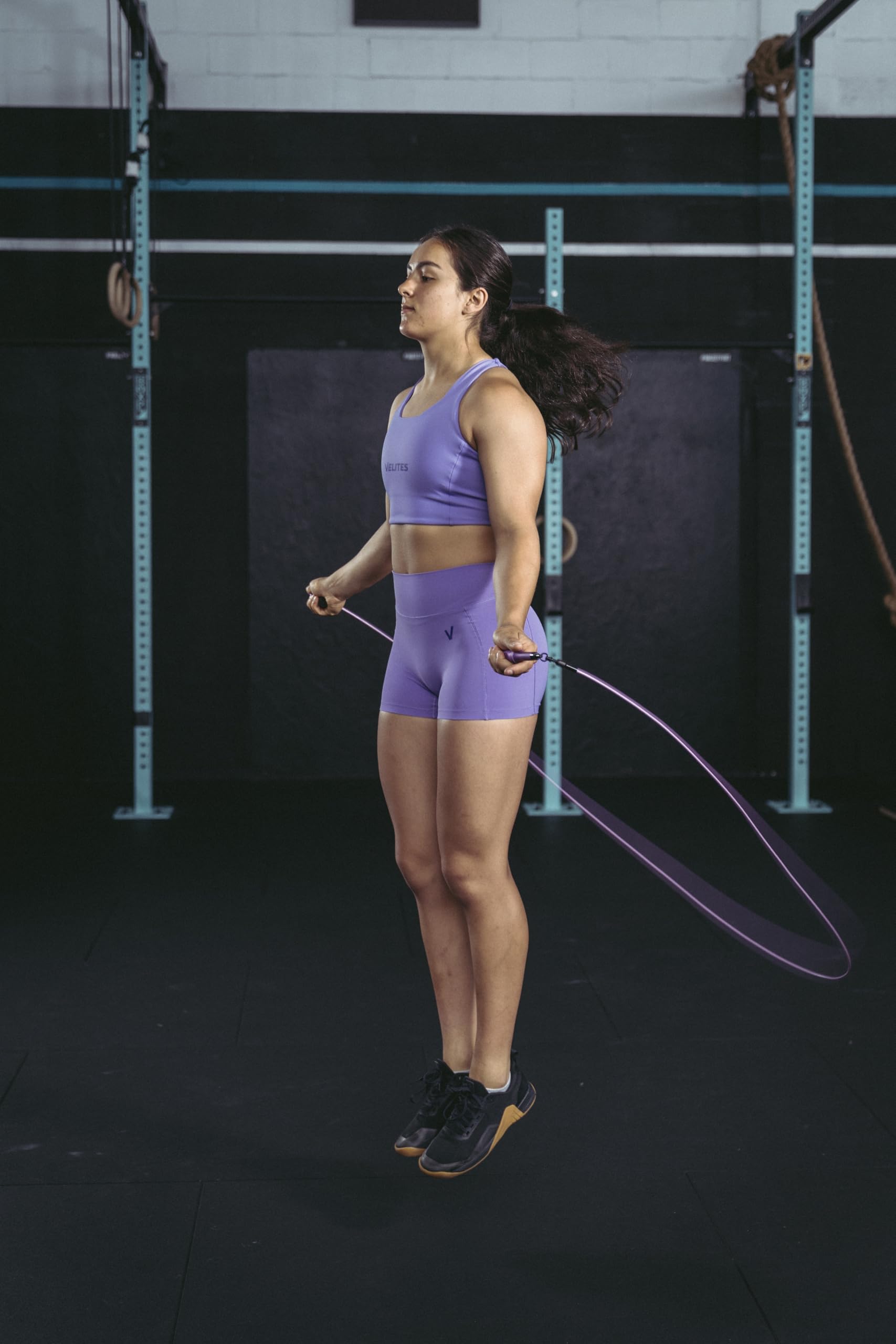 Velites Earth 2.0 Corda per saltare in alluminio aereo | Purple | Sistema avanzato con cuscinetti e cavo da 4 mm | Personalizzabile con pesi | App di allenamento inclusa