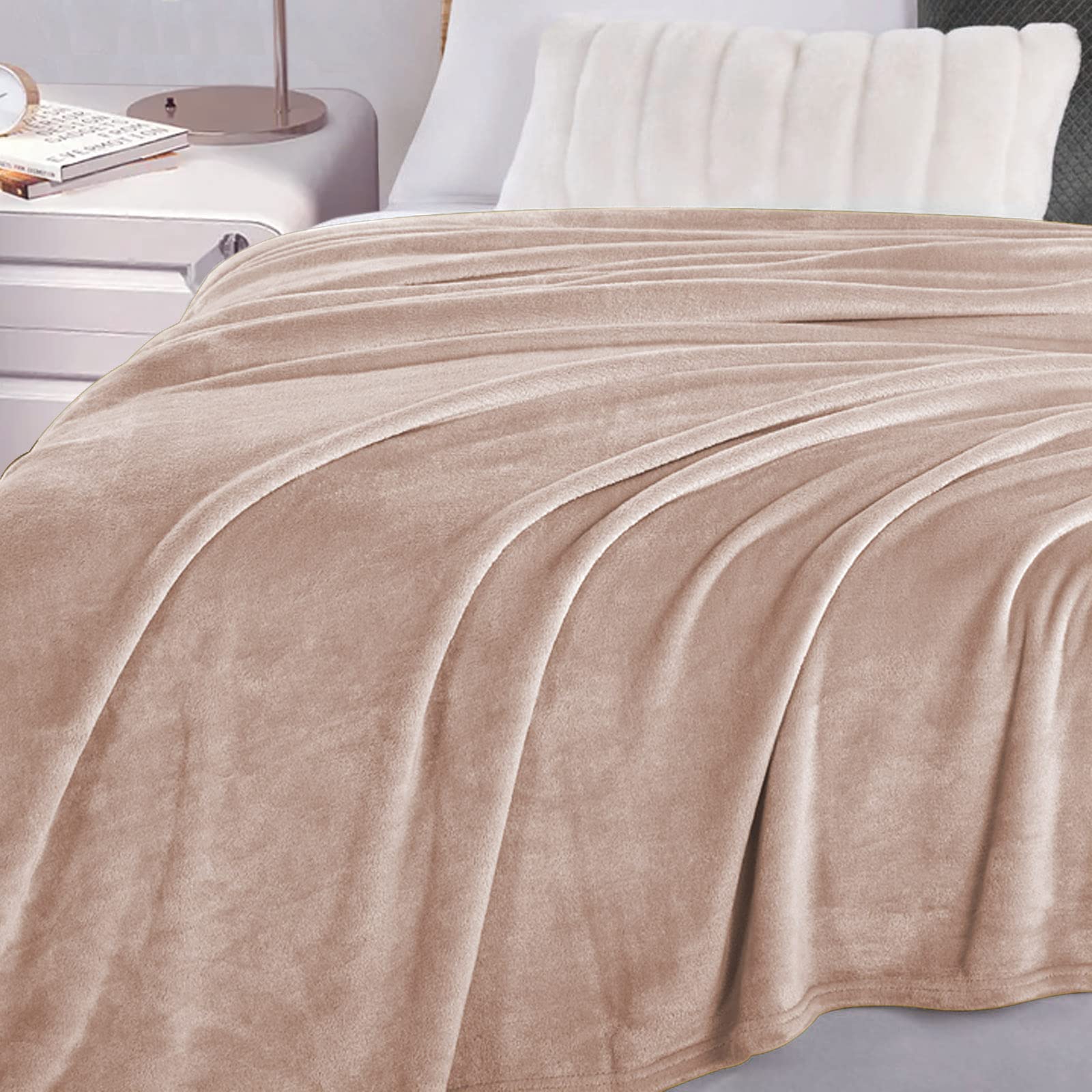 FARFALLAROSSA Manta Grande para Cama 150 y Sofá, Cubrecama de Franela Polar Súper Suave y Cálido para Invierno, Oeko-Tex, 210 x 240 cm Beige