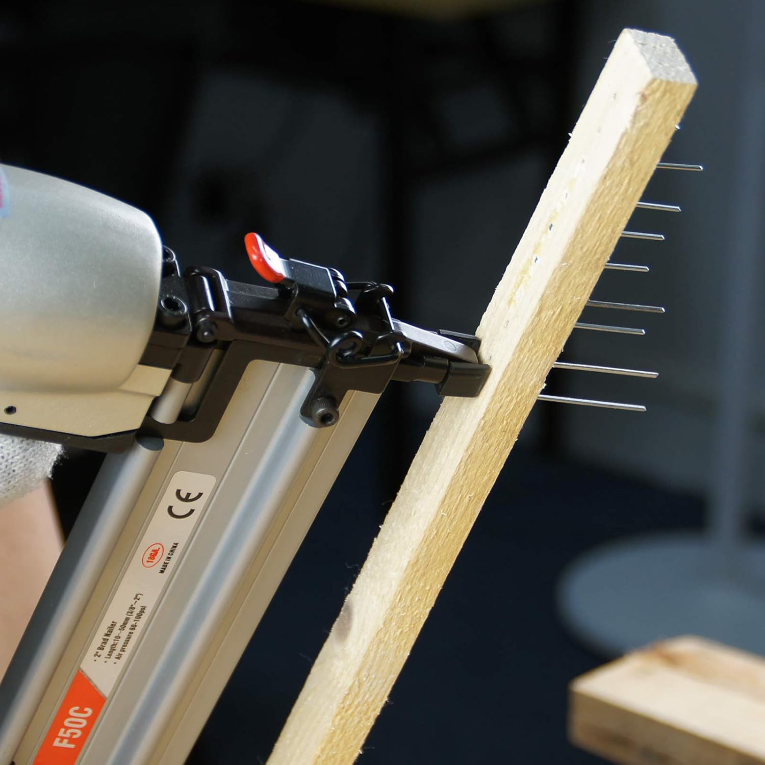 Exсluѕіvе Sресіаl F50C Pneumatic Brad Nailer - 18 Gauge 3/8-Inch to 2-Inch Brad Nails, Air Finish Nail Gun with Flexible Adjustment for Installing Trim, Crowning Moldings and Finish Working