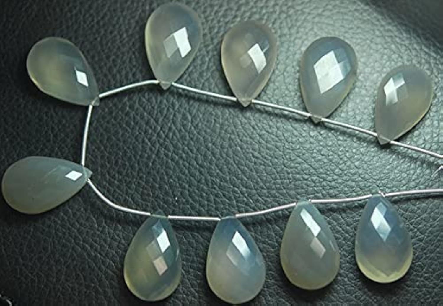 Calcédoine grise briolette poire facettée 16x25mm grande taille LKBEADS 5 paires