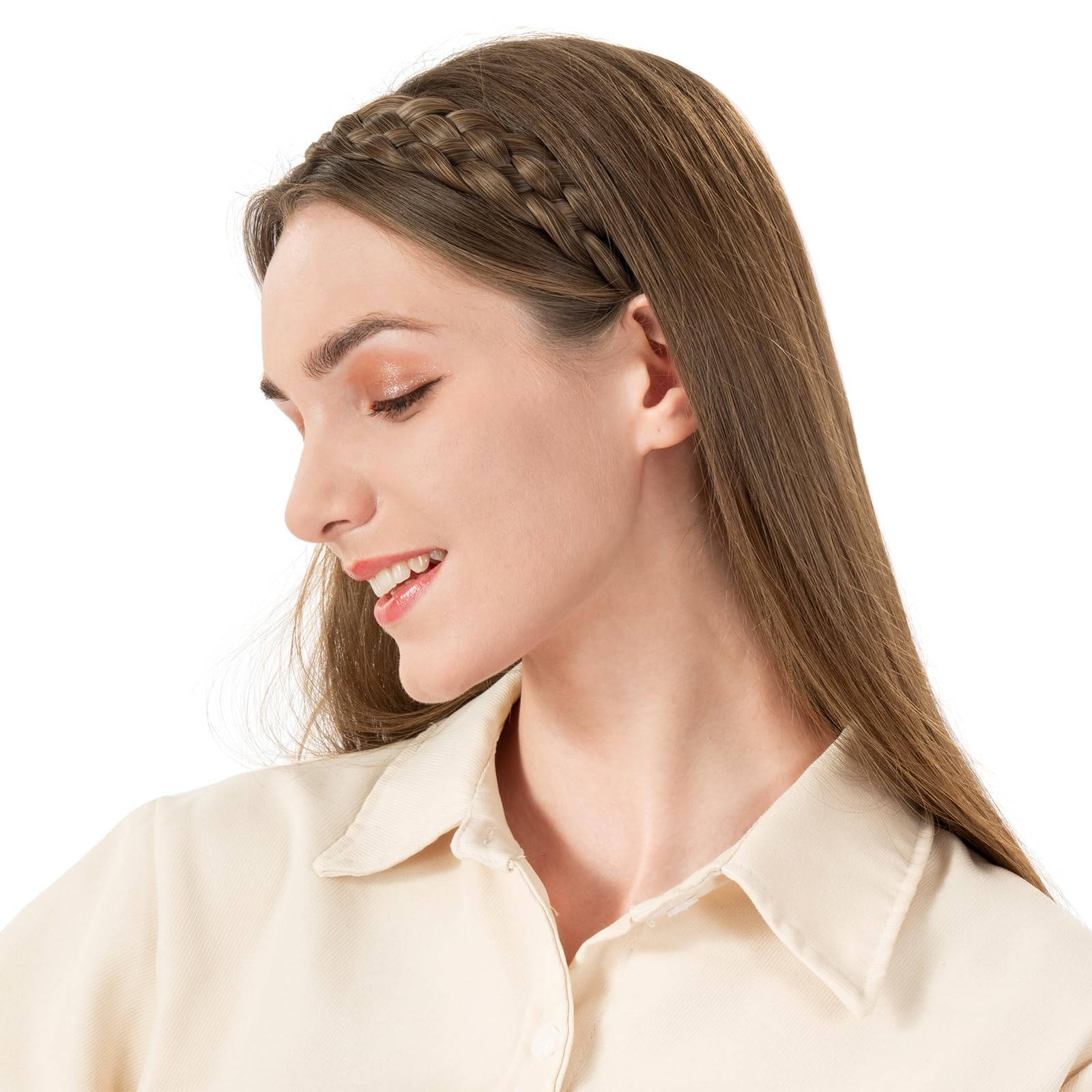Pruiken en haarstukjes van synthetisch en echt haar | Fiero Haarwerken Pruiken en haarstukjes van synthetisch en echt haar | Fiero Haarwerken