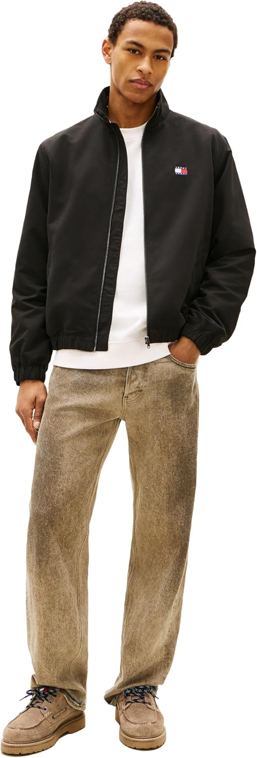 Tommy Jeans Men's Lightweight Essential Windbreaker Jacket With Embroidered Flag Logo