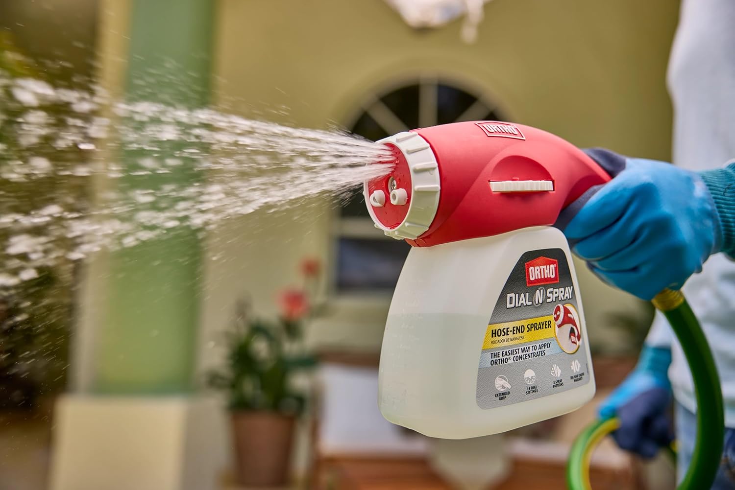 Ortho WeedClear Lawn Weed Killer Concentrate 32 oz. with Dial N Spray Hose-End Sprayer, Kills Crabgrass, Dandelion, Clover and Chickweed