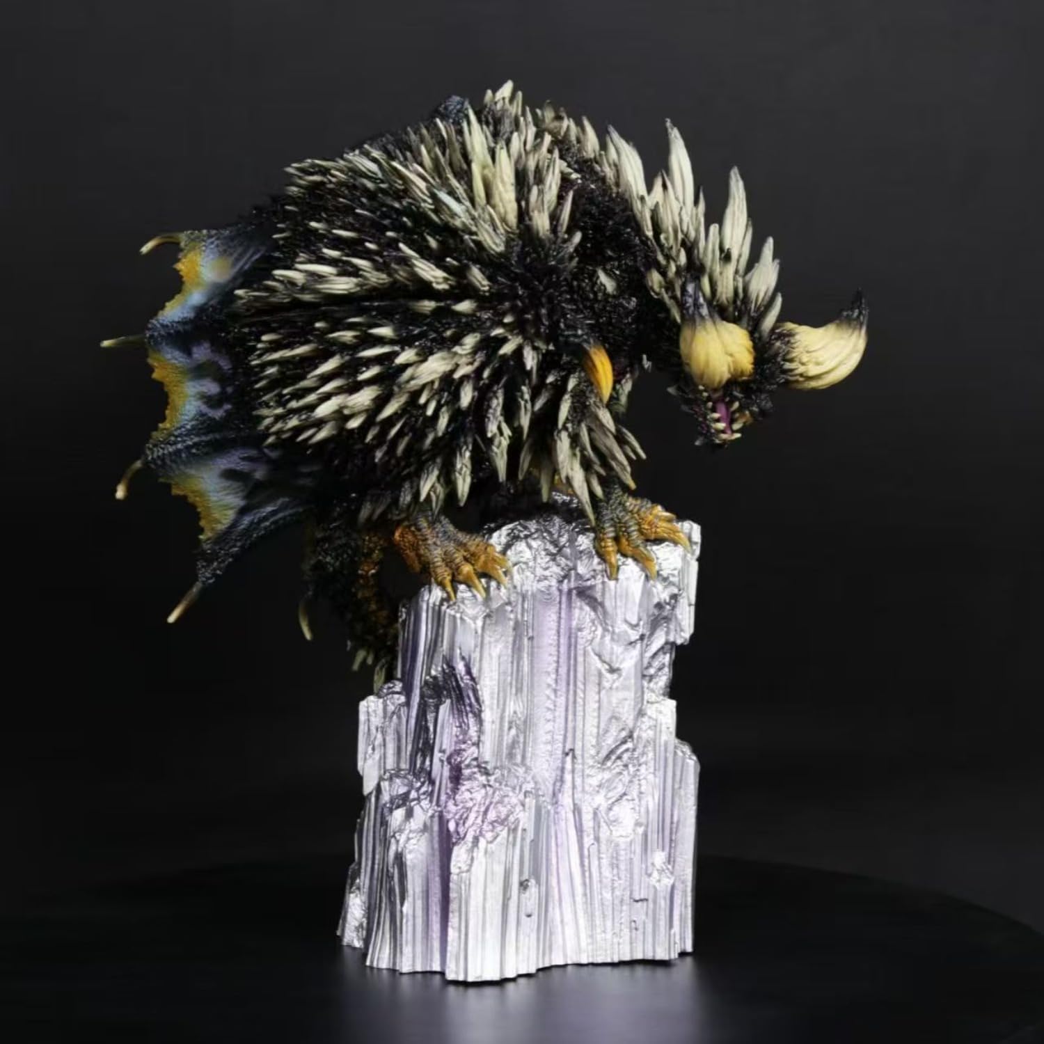 Monster Hunter Figur Nergigante Drache Anime PVC Statue Sammlermodell Statue 31CM