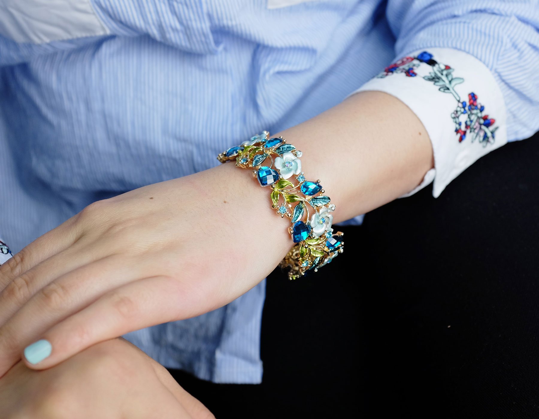 Falari - Brazalete con cuentas de cristal, diseño de flores, estilo vintage, pintado a mano
