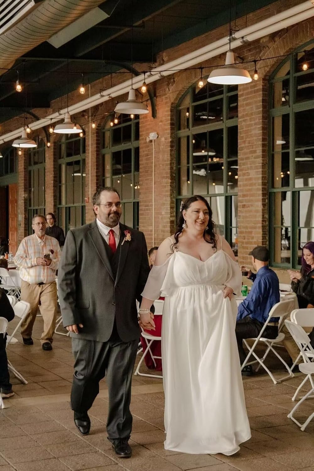 RSOETOO Women Plus Size Bridesmaid Dress 2025 with Slit Cold Shoulder Chiffon Formal Party Dresses with Pockets RON030