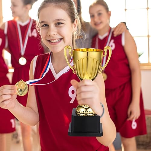 Miniatura 9 de BESPORTBLE Mini trofeo, pequeña copa dorada de trofeo con base cuadrada negra, trofeo ganador de trofeo de plástico para premios deportivos para