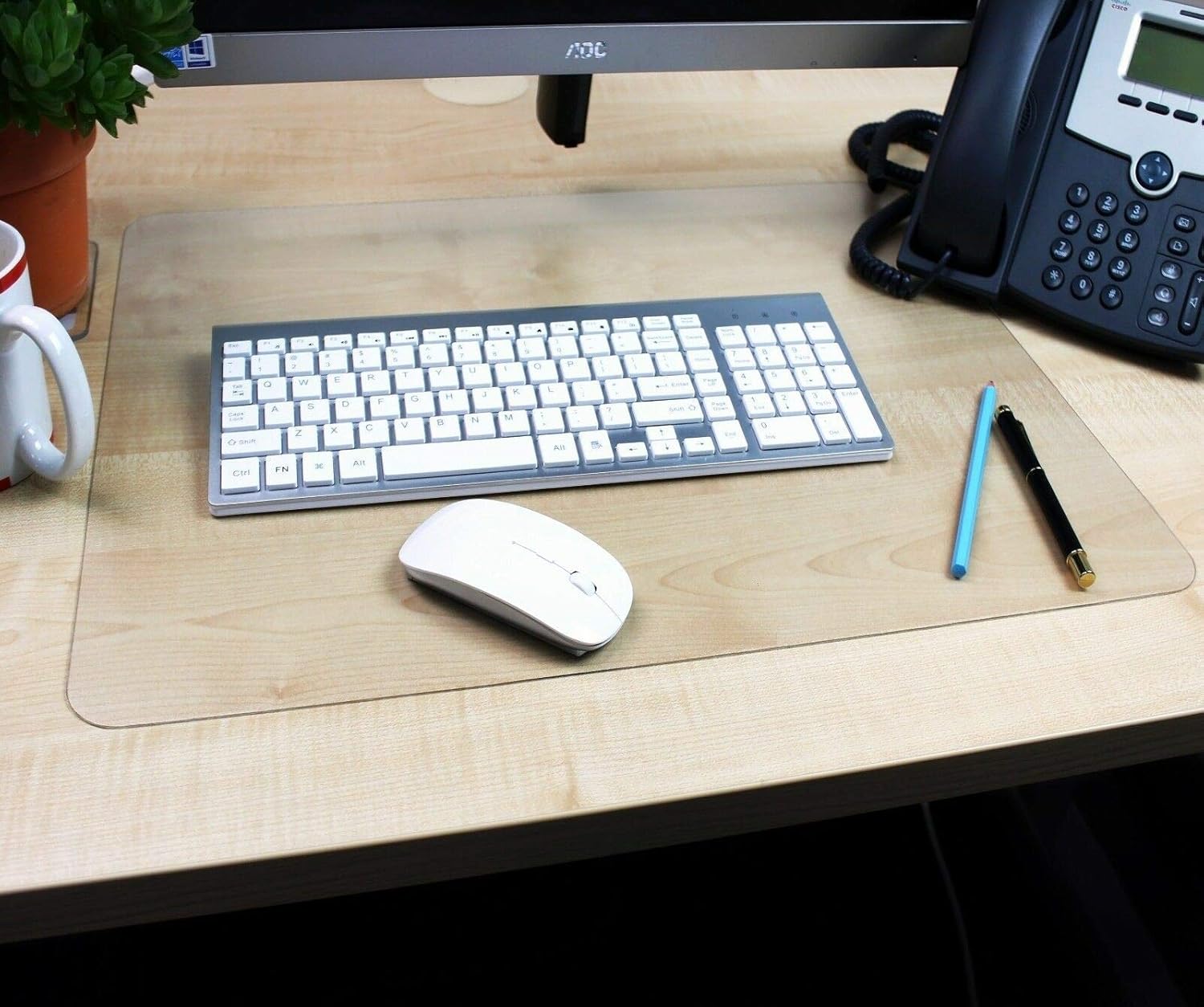 Desktex AntiSlip Polycarbonate Place Mat with .75 Inch