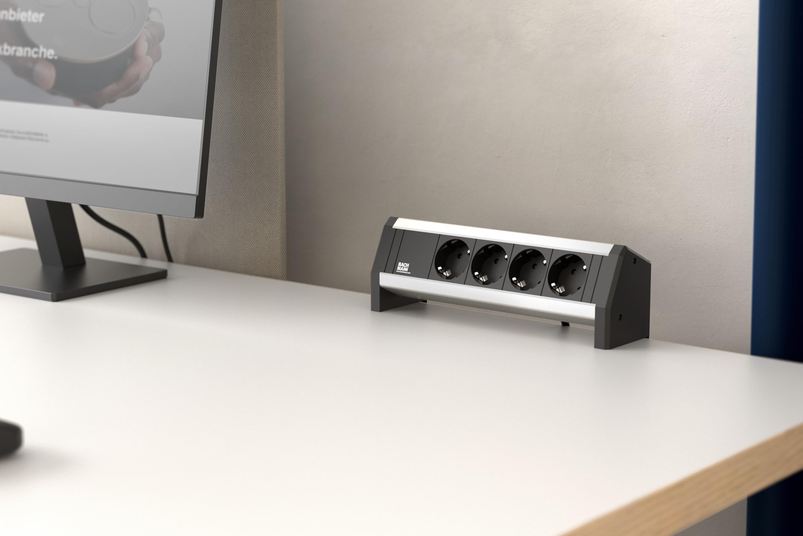 Bachmann Tischsteckdose Desk 4-Fach 3m Kabel Mehrfachsteckdose für Büro, Besprechungsraum und Wohnraum Aluminium 339.1000 (flexibel einsetzbar und mit Befestigung oder frei aufstellbar)