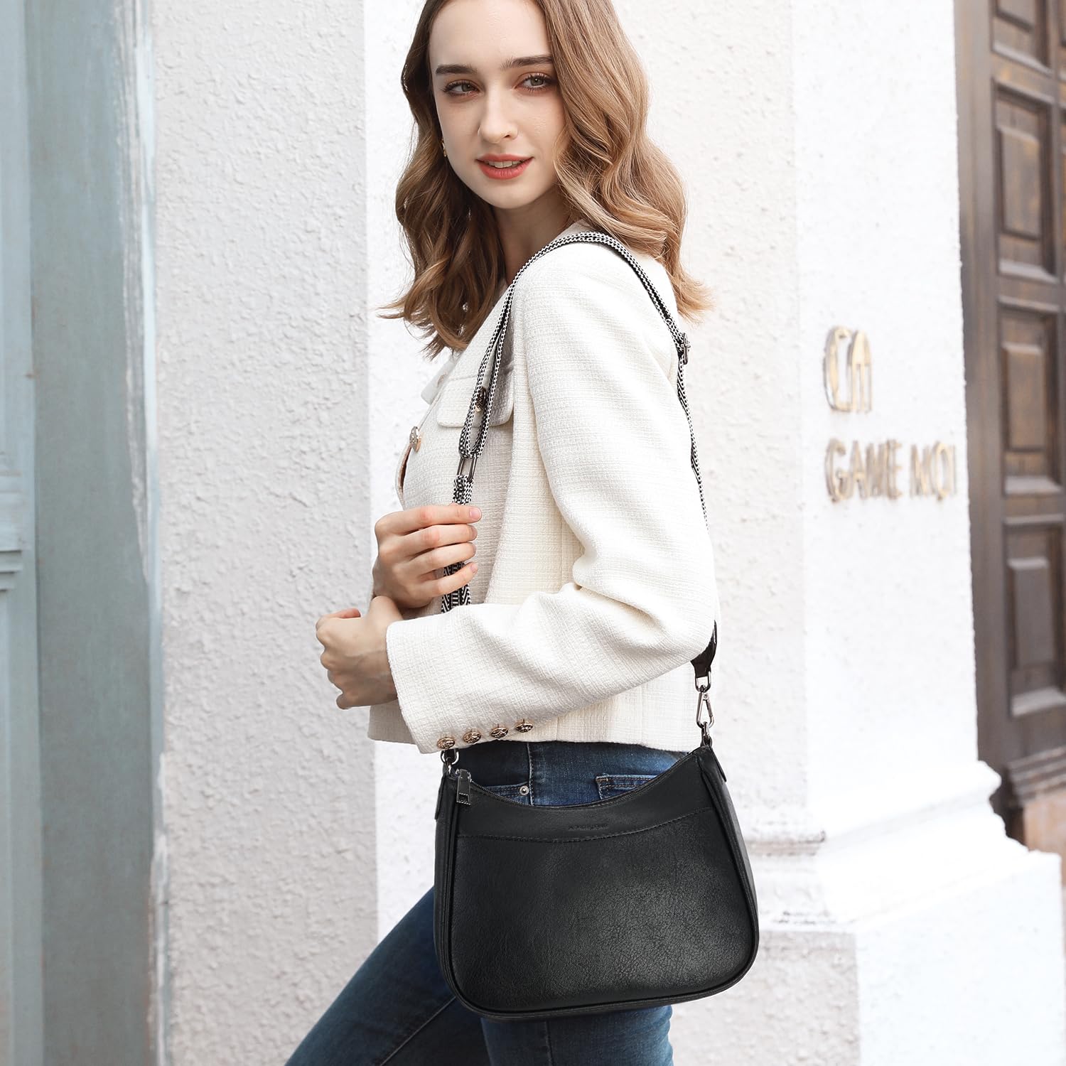 APHISON Klein Crossbody Bag mit Breitem Gurt Schultertasche Umhängetasche Damen veganem Leder schwarz Handtasche Tasche mit Abnehmbarem Schultergurt Kartenschlitz Reisetasche