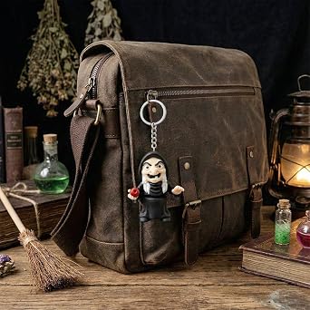 Cadı Figürü Anahtarlık, Hediyelik Halloween Çanta Aksesuarı ve Hareketli Oyuncak | Wicka