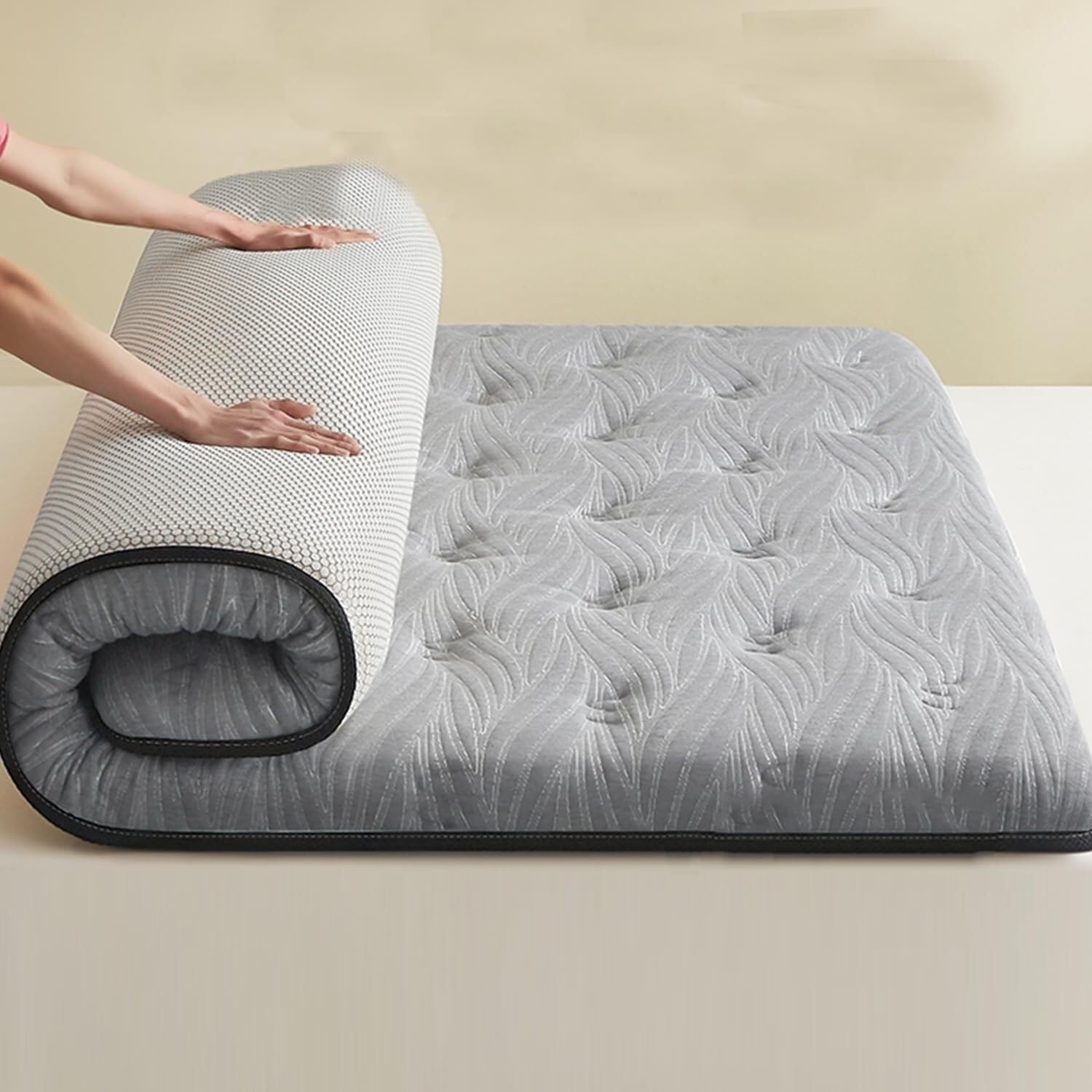 Thickened Roll-up Mattress, Non-slip Breathable Design for Enhanced Comfort and Durability in Various Sleeping Arrangements