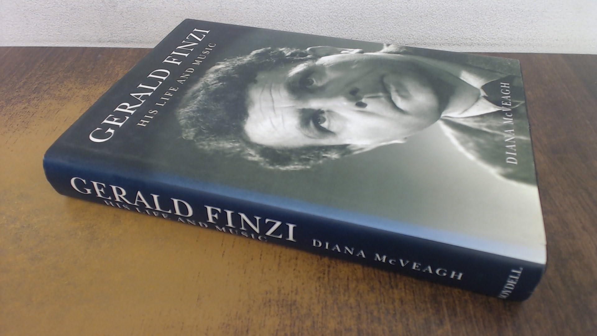 Gerald Finzi His Life And Music l'histoire émouvante d'un génie de la mélodie britannique