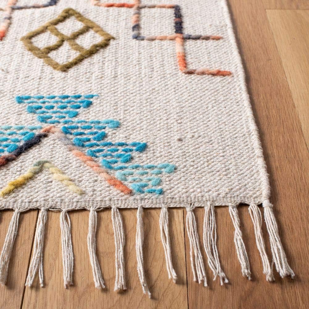 SAFAVIEH Kilim Collection Accent Rug - 4' x 6', Ivory & Pink, Handmade Boho Tribal Wool, Ideal for High Traffic Areas in Entryway, Living Room, Bedroom (KLM525A)