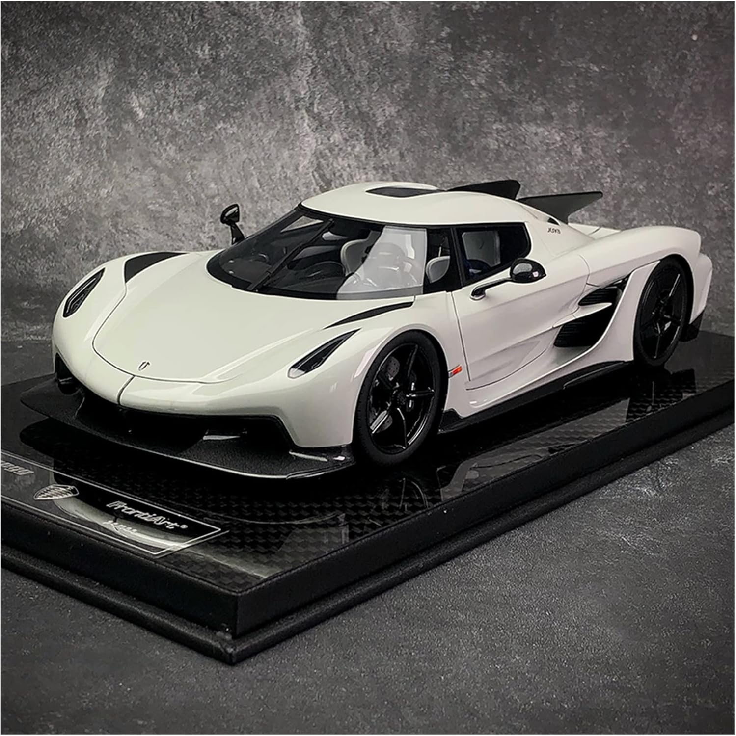 最大81%OFFクーポン 予約 HKM Premium 1 64 ケーニグセグ ジェスコ