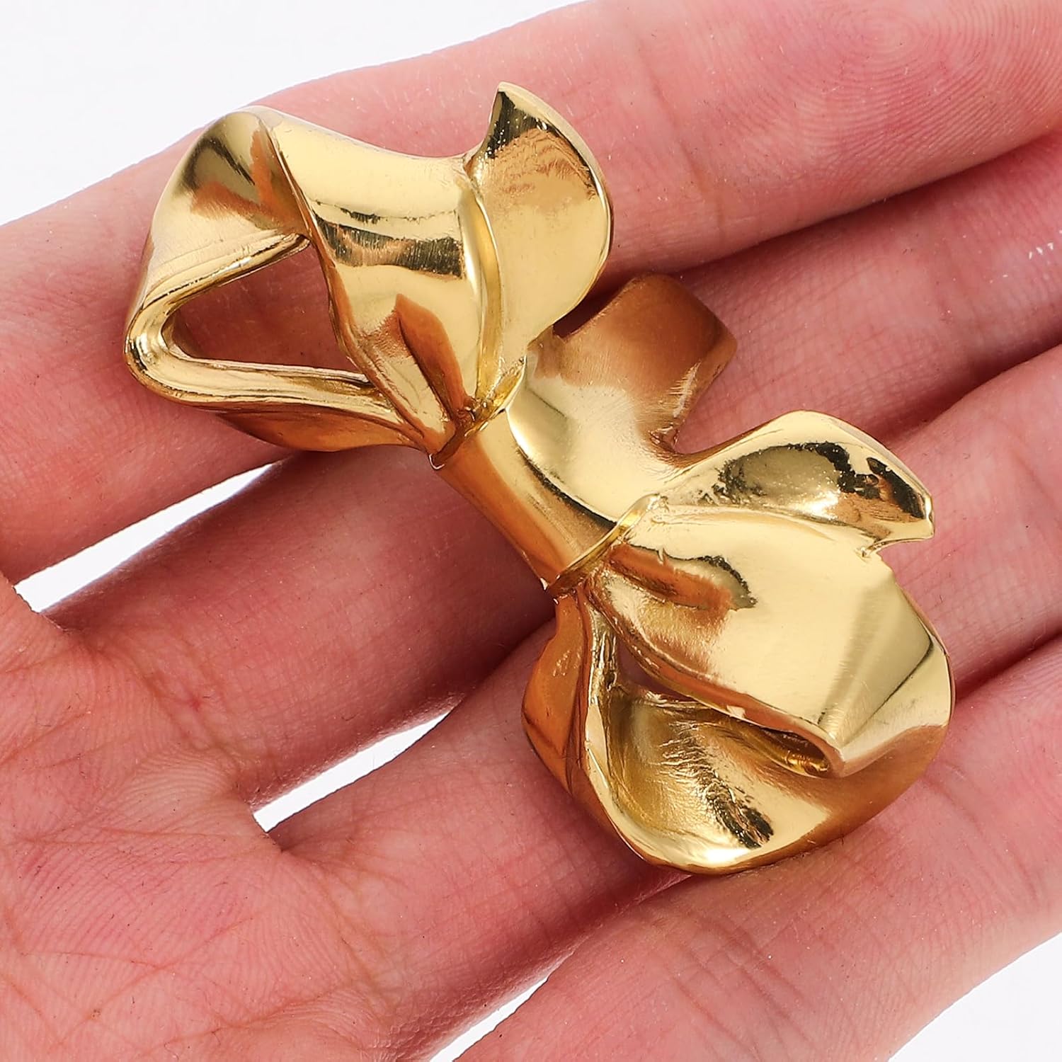 Abaodam 5pcs Brass Bow Shape Cabinets Knobs Decorative Bow Handle Brass Knobs for Cabinet Hardware Cupboard Drawer Pulls Drawer Kitchen