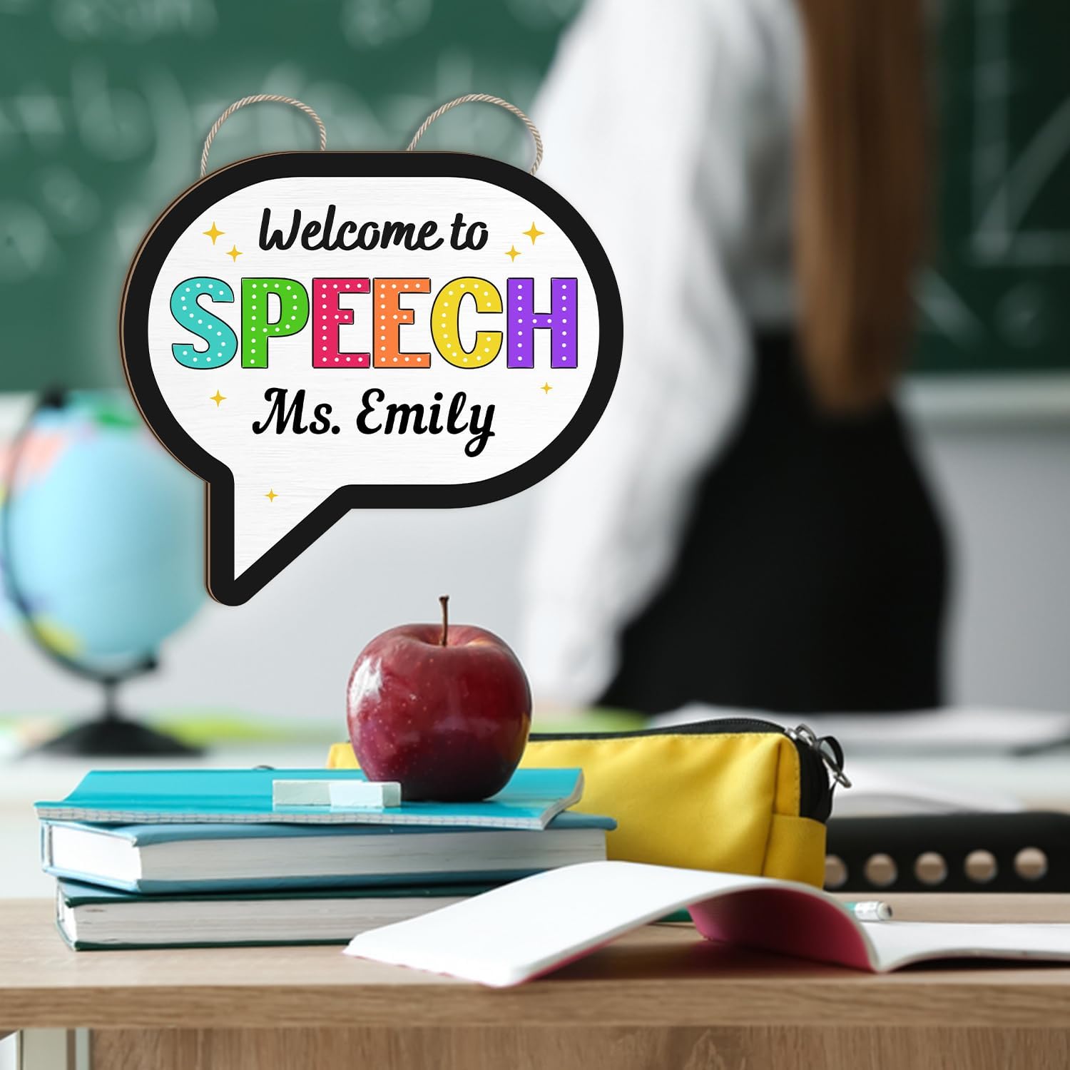 Speech Therapy Welcome Sign for Classroom Door Decoration, Teacher Speech Therapist Name Signs Wreath Gifts for SLP Occupational Therapy Mentors Teachers, Back To School Door Hanger, Welcome To Speech