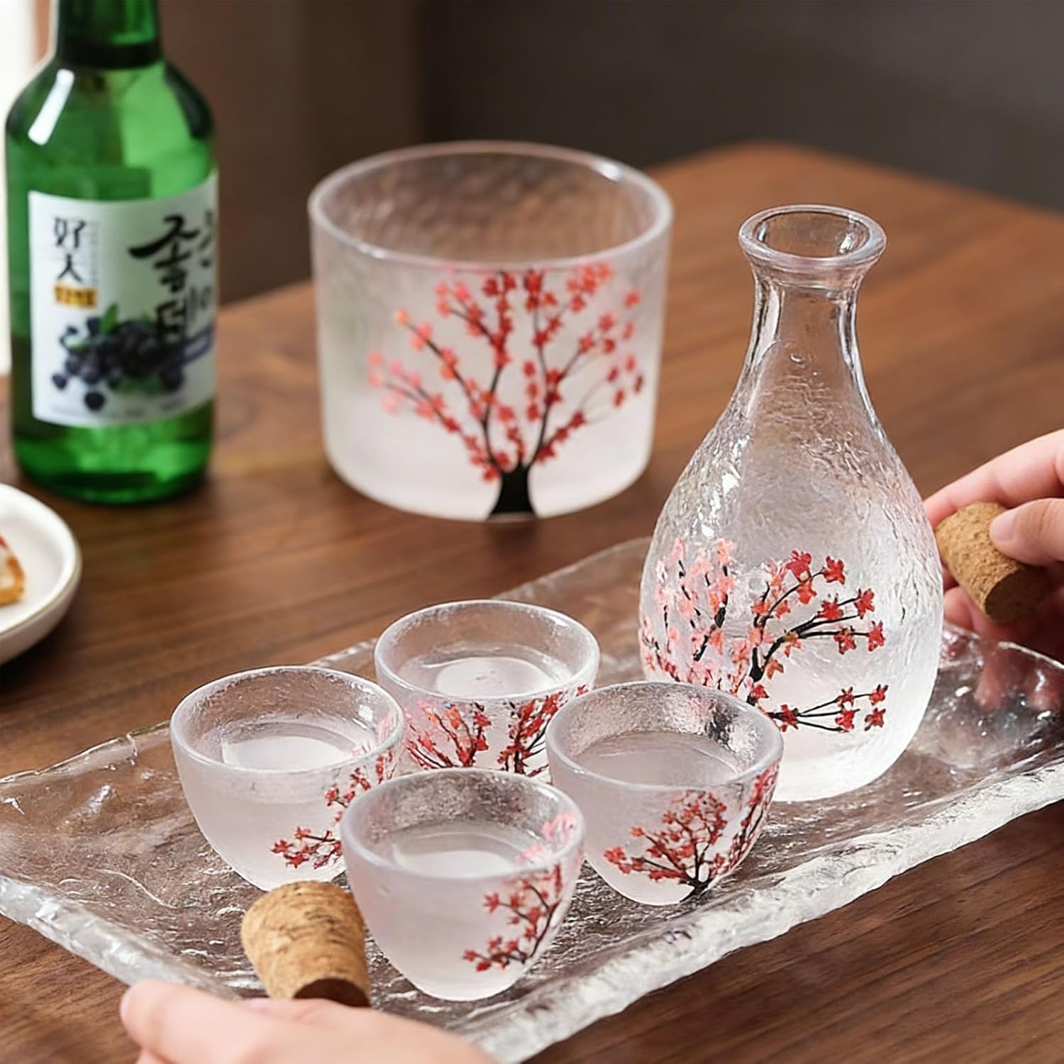 Japanese Sake Set with Flower Pattern 200ml Clear Glass Carafe Bottle and 4 Cups with Warming Tanks for Cold Hot Carafe Bottle