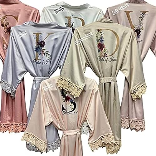 Personalized Bridesmaid Robes Lace Bridal Robe Customized Gift Floral Design Satin Kimono Robe Wedding Party Getting Ready Short Robe Bachelorette