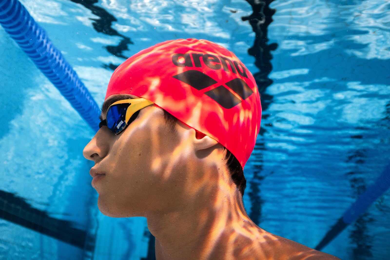 Arena Unisex-Silikon-Schwimmkappe mit großem Logo für Damen und Herren, geeignet für Fitnessschwimmer und intensives Training, langlebig, weich und elastisch