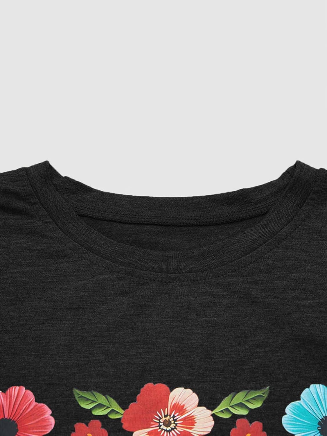 Flamingals Vintage Graphic Tees for Women Boho Wildflower Pattern Casual Crewneck Long Sleeve Women's Tops - Image 4