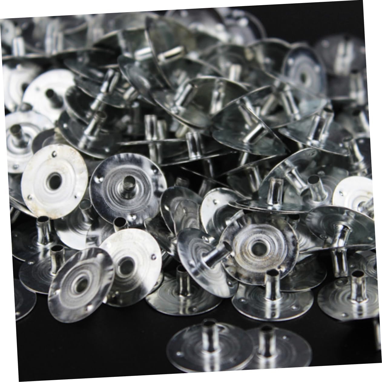 STOBOK 900 Pcs DIY Candle Wicks Tea Lights Wick Beeswax Candle Wick Tabs Tea Light Candles Candle Wick Tabs Stand Candle Core Wicks Low Smoke Wicks Candle Wick Core Candle DIY Wick