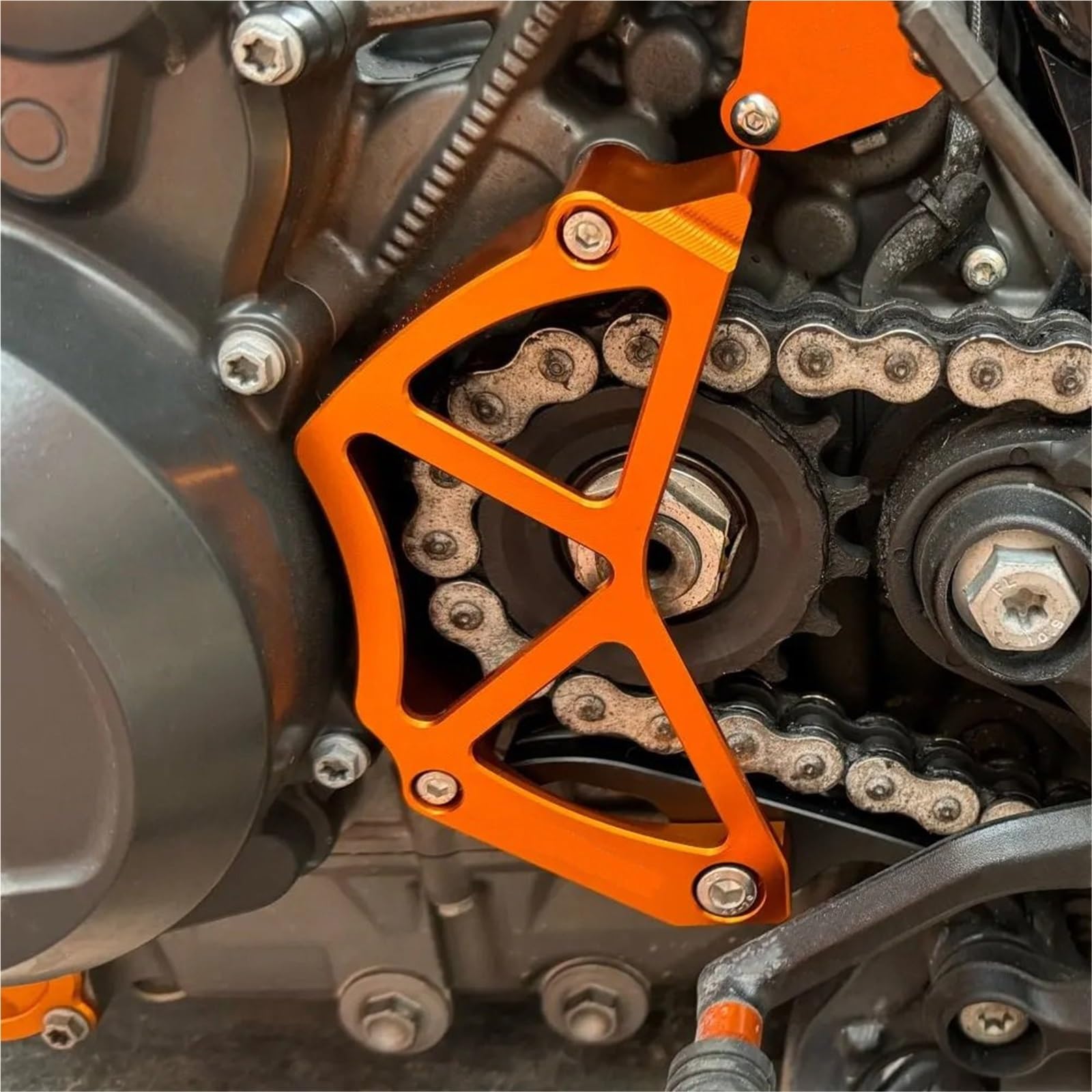 Kettenführung Schutz Passend für 790 890 Adventure SR 790Duke 890Duke R 2019–2025. Vordere Kettenrad-Kettenabdeckung, Schutzfolie Kettenschützer