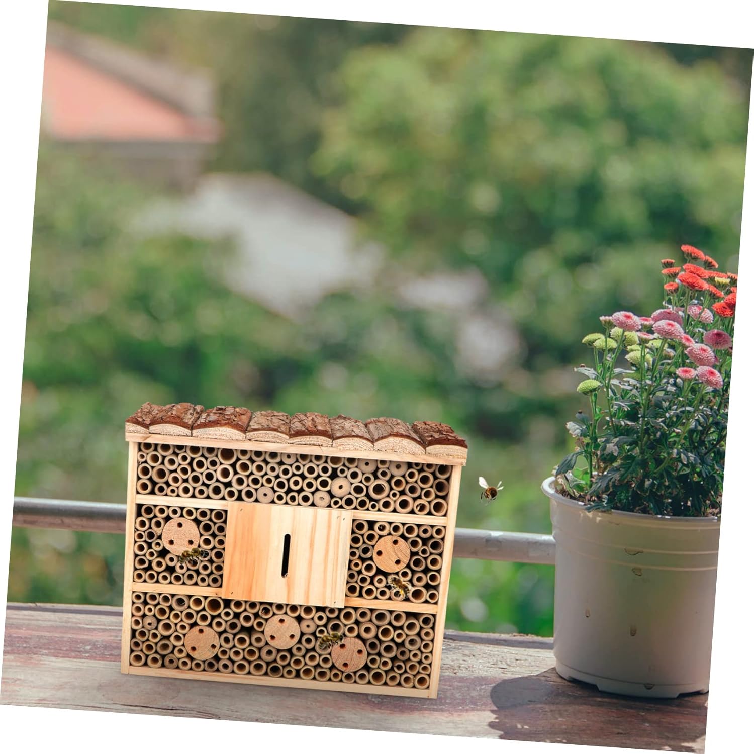 Bee House Garden Decoration Wooden Beehive Outdoor Cabin Bee House for Insect Habitat