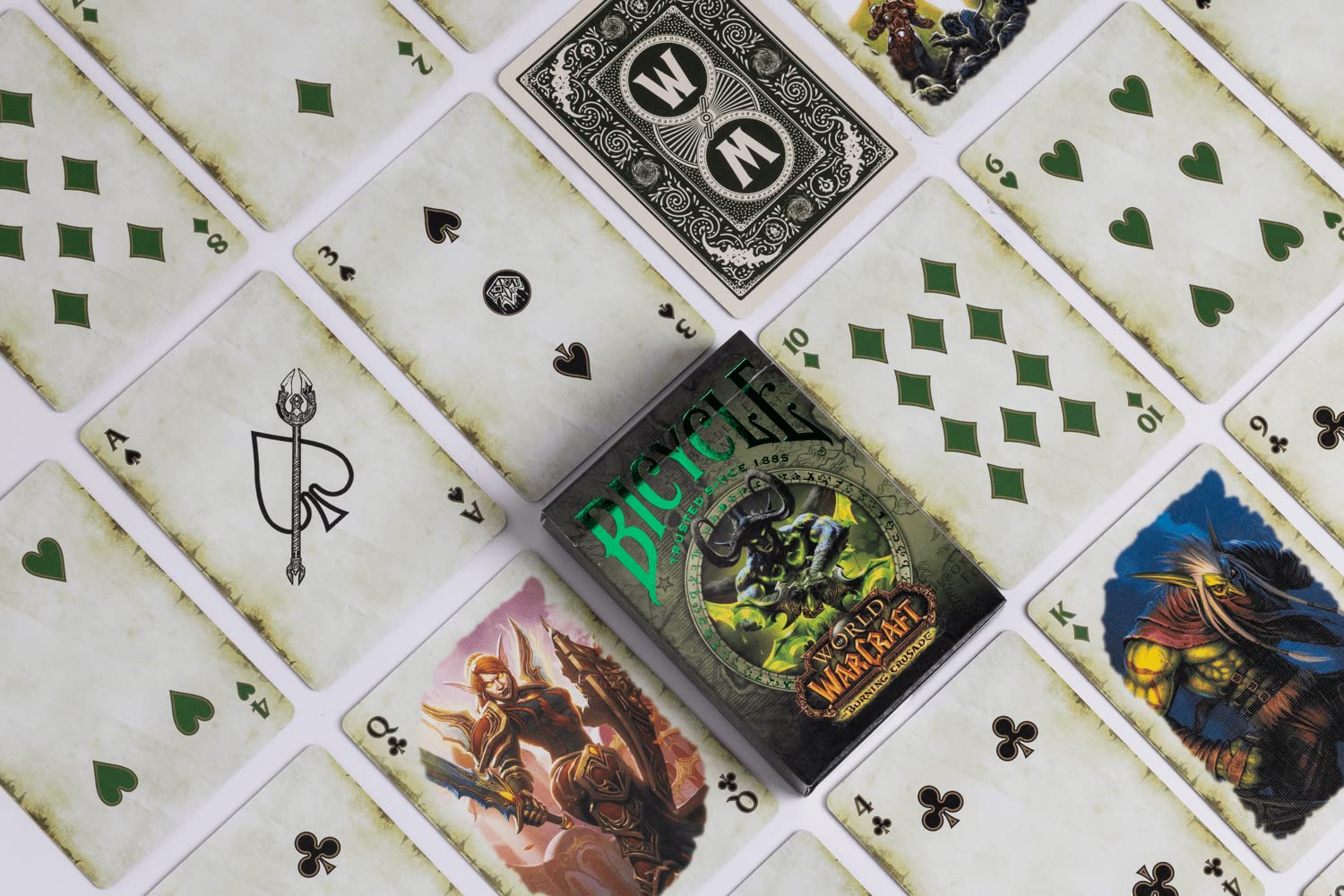 World of Warcraft - Carte da gioco a forma di bicicletta, con custodia da collezione in acrilico, collezione a 3 mazzi, classica, Lich King e Crusade, con espositore in acrilico a 3 piani
