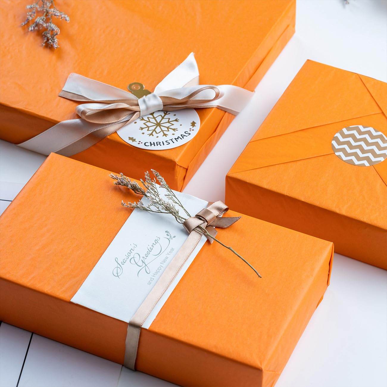 Papier de soie Orange, 10 feuilles – papier d’emballage de haute qualité, facile à découper – idéal pour les idées artisanales, l’emballage et les cadeaux des clients – 50x70 cm