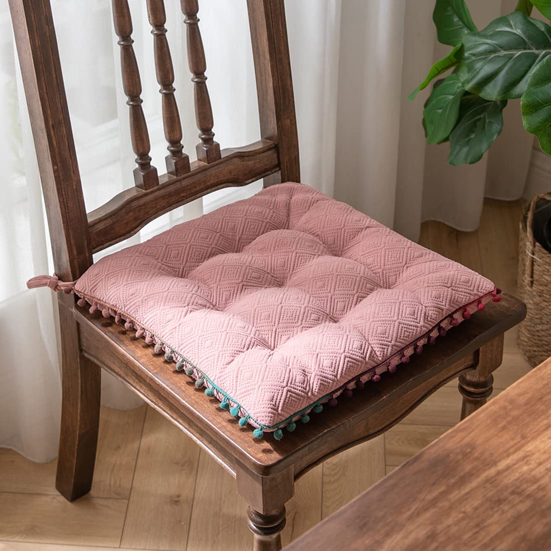 Coussin de chaise carré rose 40x40 cm avec pompons et attaches pour jardin