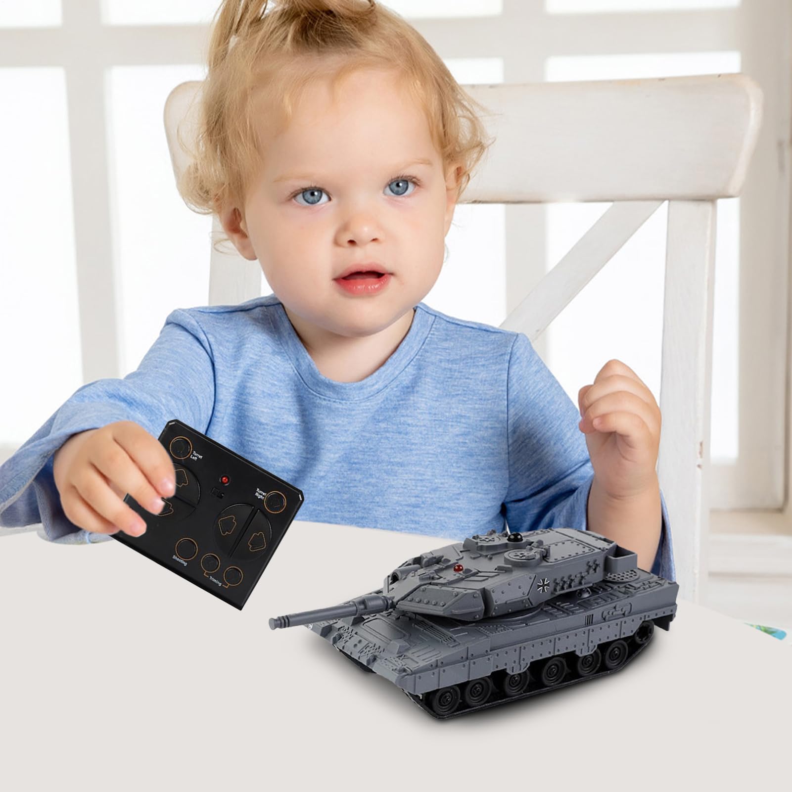 Char RC Télécommandé - Tank 2.4GHz Radiocommandé,Véhicule Rechargeable Rotation 360° Course Extérieur,Jeu Filles Garçons