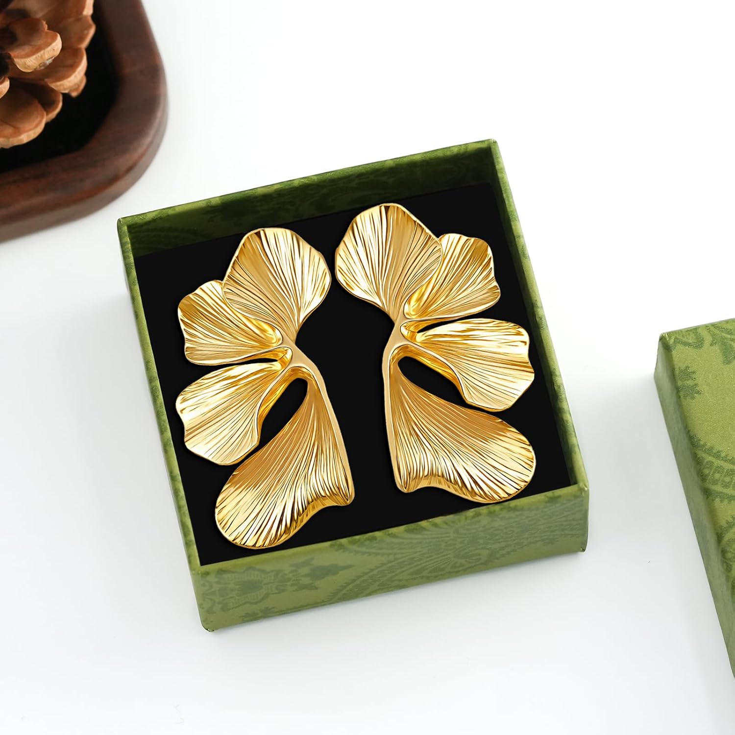 Chunky Gold Earrings for Women Large Gold flower Earrings Tropical White Floral Earring Big Summer Beachy Studs Earring Statement Trendy Jewelry Fashion Vacation Accessories for Women - Image 6