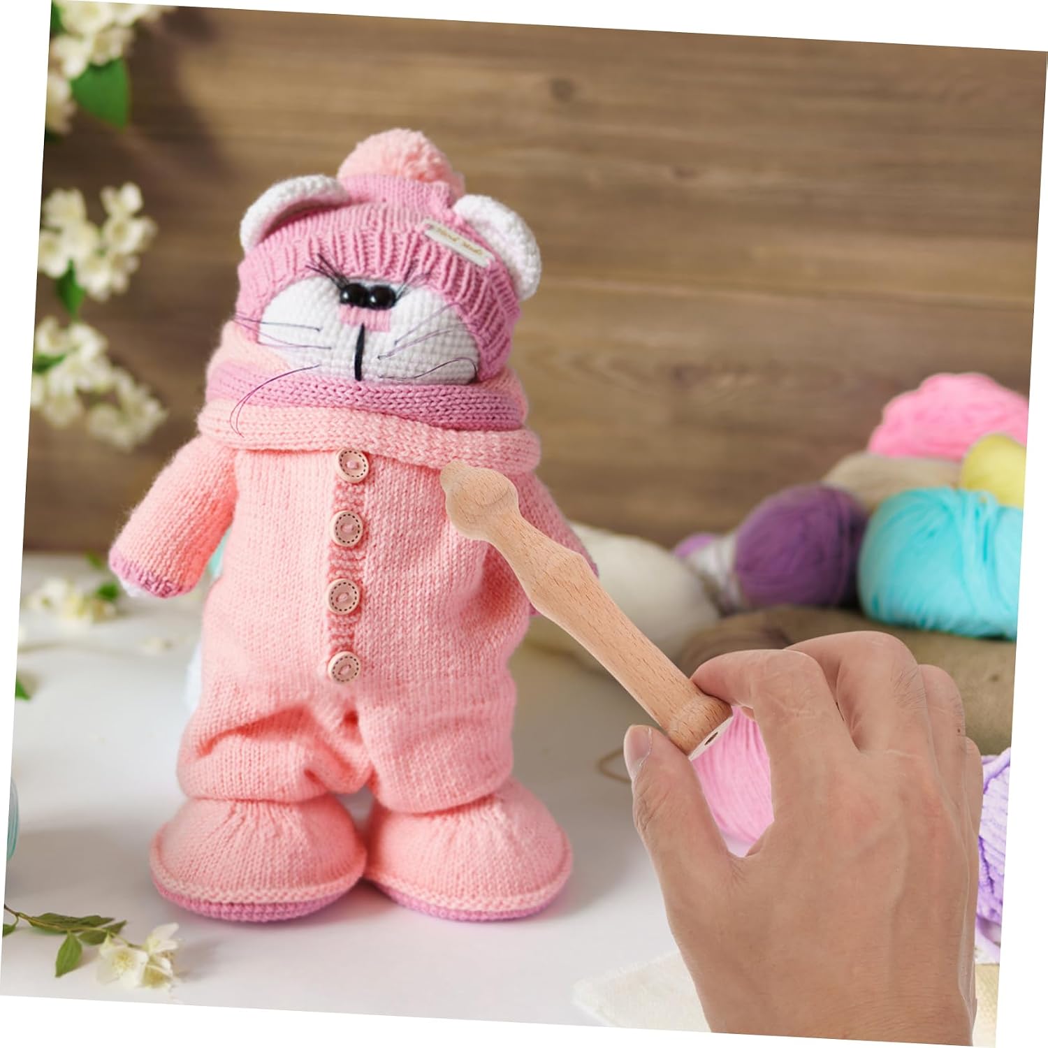MINAOLULUS 4pcs Wooden Needle Felting Pen Ergonomic Handles for Cross and Embroidery Craft Tools for Felt Projects Needle Holder
