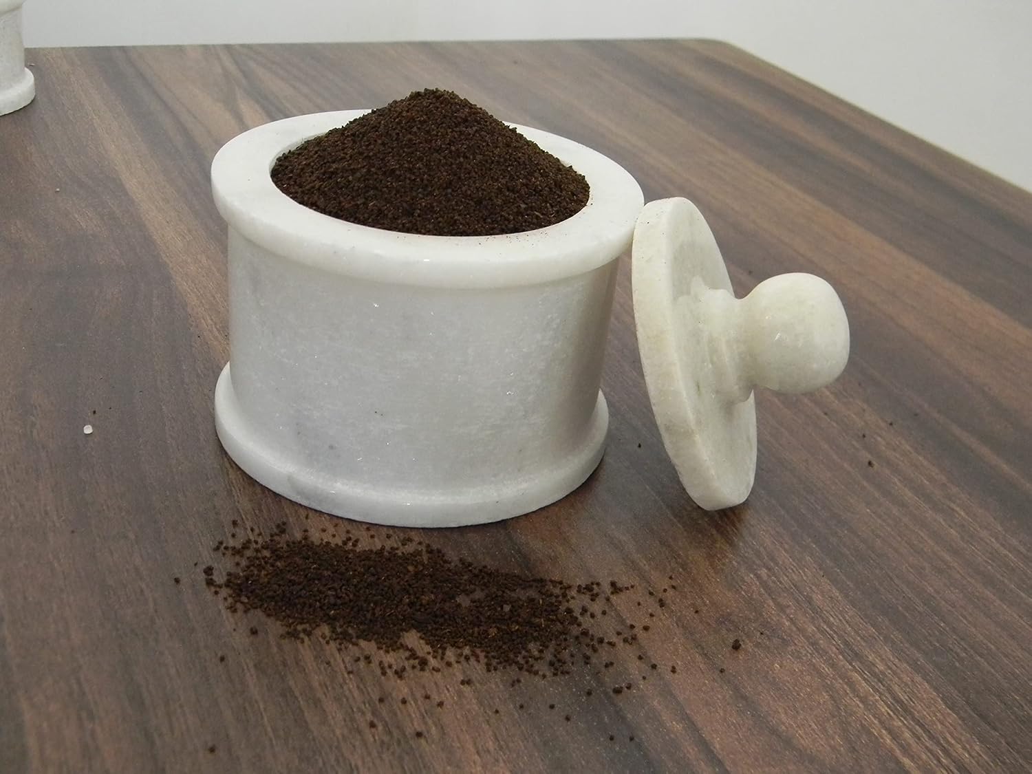 Bodega de sal de mármol blanco hecho a mano, cuencos de sal y pimienta y azúcar con tapa, tarro de especias para juego de cocina, condimentos y herramientas de especias, caja de baratijas y macetas de 2