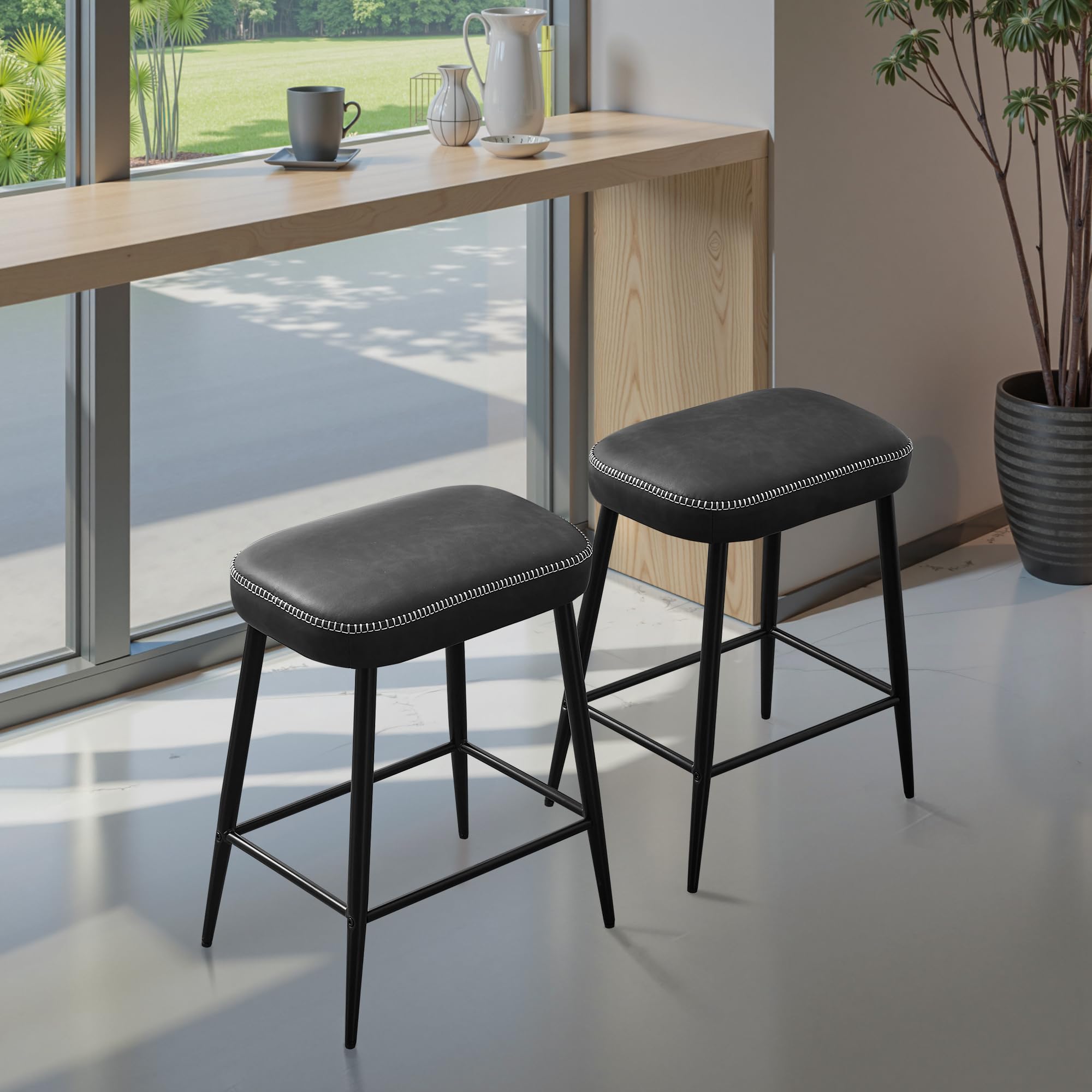 STOOLINK Barhocker 2er Set, Moderner Barstuhl mit Mikrofaser-Leder, Tresenhocker mit Fußstütze, Tresenstuhl 62.5 cm hoch, Küchenhocker Ohne Lehne 150kg belastbar für Bistro, Küche-Schwarz