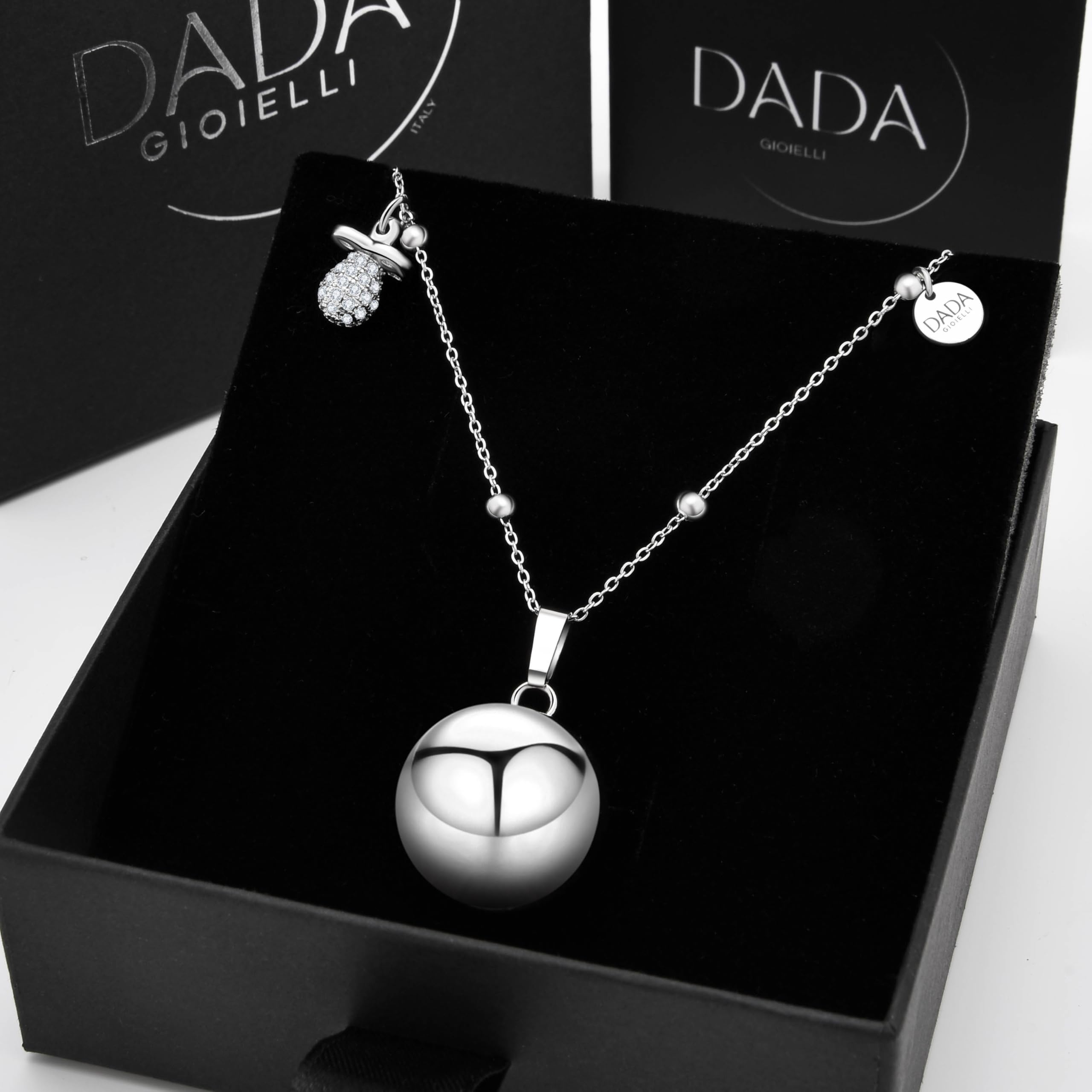 Dada Gioielli - Collar Campana Llamador Ángel Embarazo – Joya sonora Buena Suerte para mamá y bebé Piecito, Trébol, Corazón, Osito, Chupete