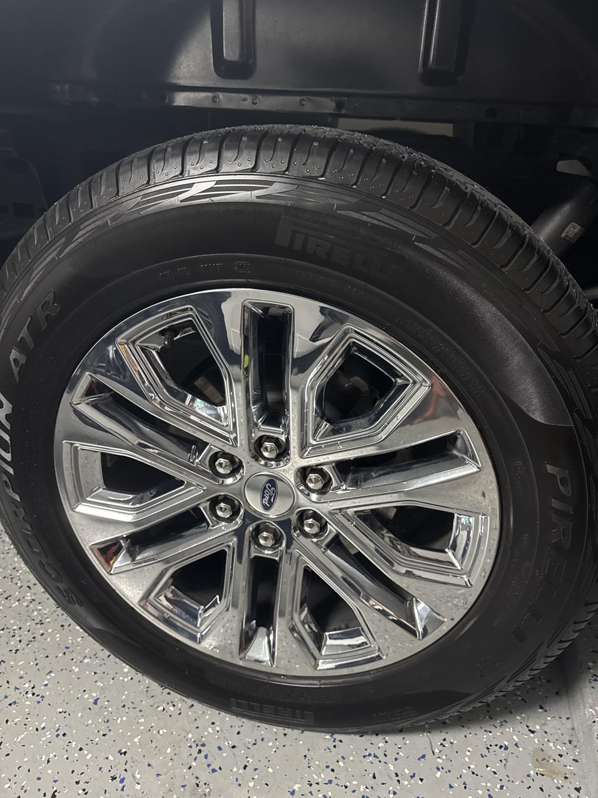 ExoForma Wet Tire Dressing Spray - Extreme High Gloss No Sling 7