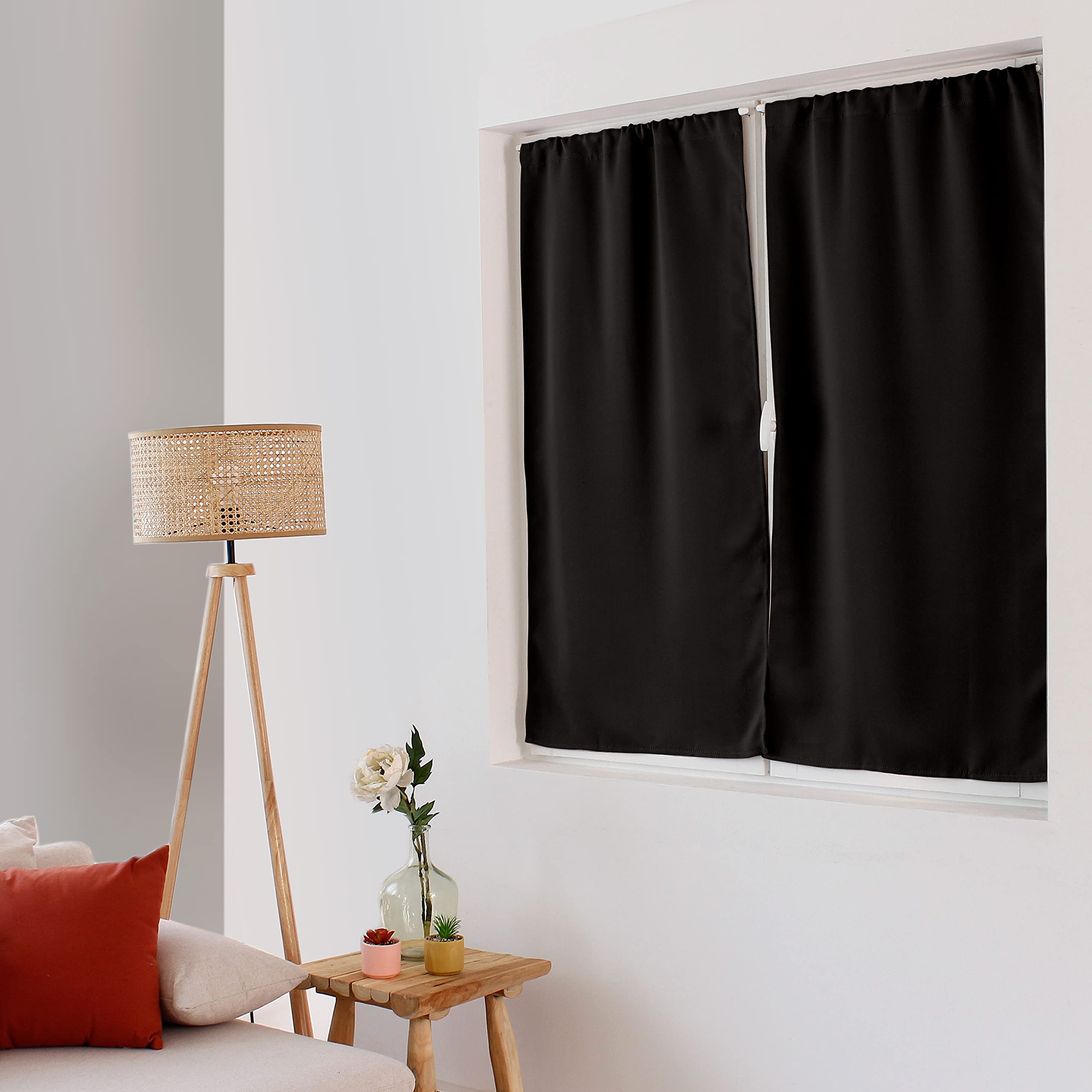 ED ENJOY HOME Rideau Vitrage Occultant, Passe Tringle, Noir, 60x120cm, 100% Polyester, Tissu Certifié Oeko-​TEX, Collection Réglisse